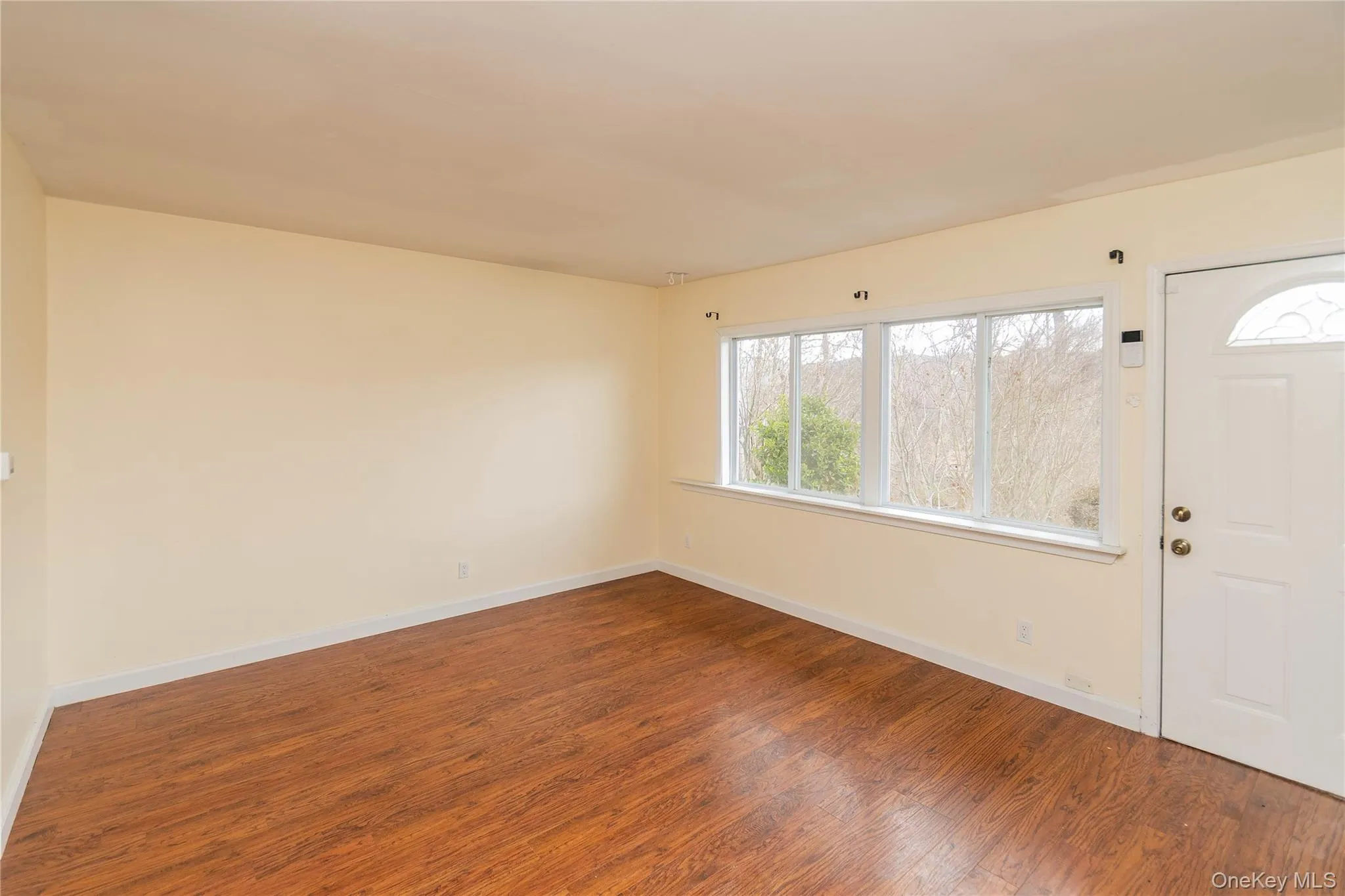 43 Lafayette Drive, New Windsor, NY, 2 Bedrooms Bedrooms, 5 Rooms Rooms,1 BathroomBathrooms,Residential,For Rent,Lafayette,0,1005062 43 Lafayette Drive, New Windsor, NY, 2 Bedrooms Bedrooms, 5 Rooms Rooms,1 BathroomBathrooms,Residential,For Rent,Lafayette,0,1005062