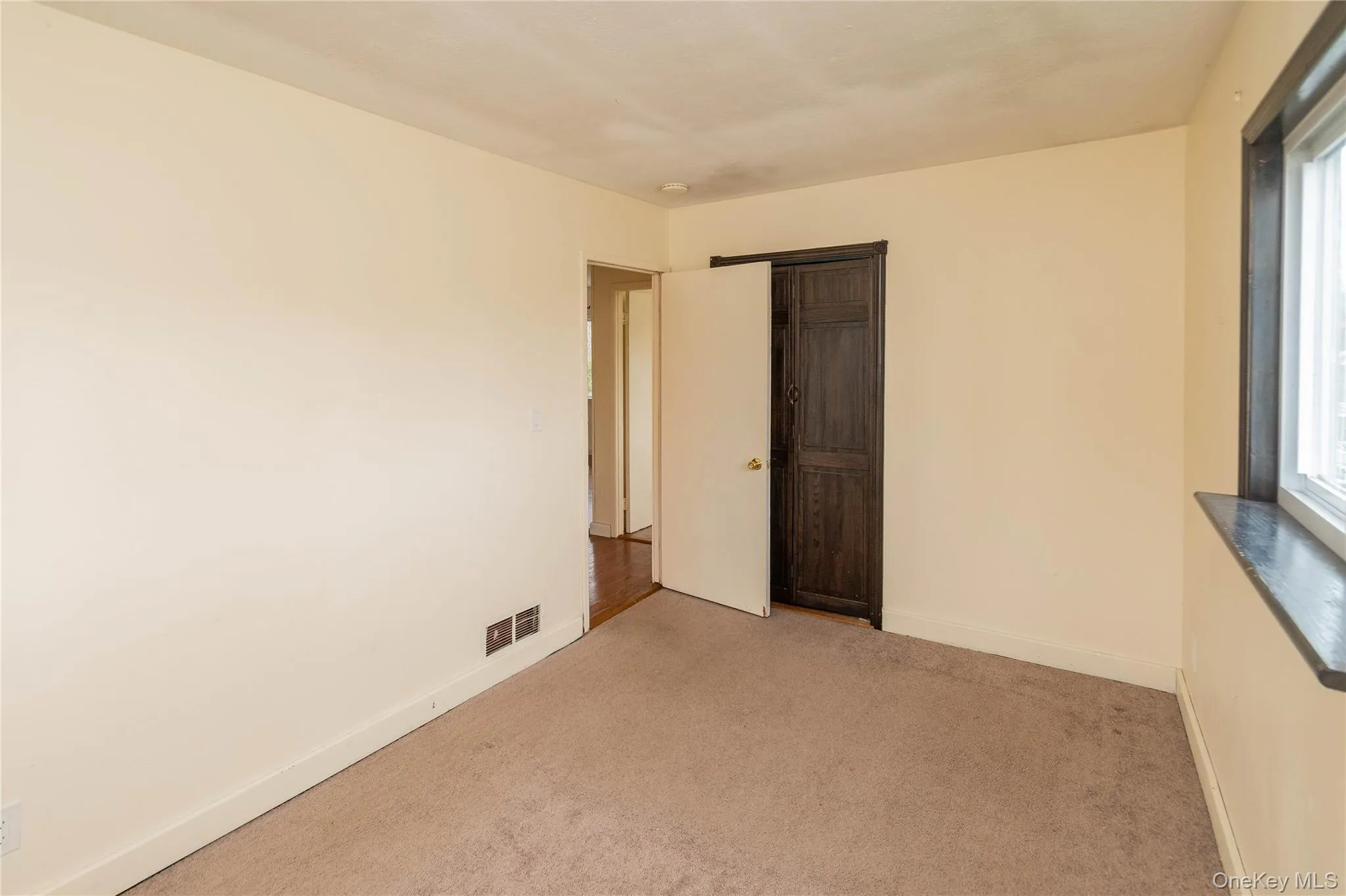 43 Lafayette Drive, New Windsor, NY, 2 Bedrooms Bedrooms, 5 Rooms Rooms,1 BathroomBathrooms,Residential,For Rent,Lafayette,0,1005062 43 Lafayette Drive, New Windsor, NY, 2 Bedrooms Bedrooms, 5 Rooms Rooms,1 BathroomBathrooms,Residential,For Rent,Lafayette,0,1005062