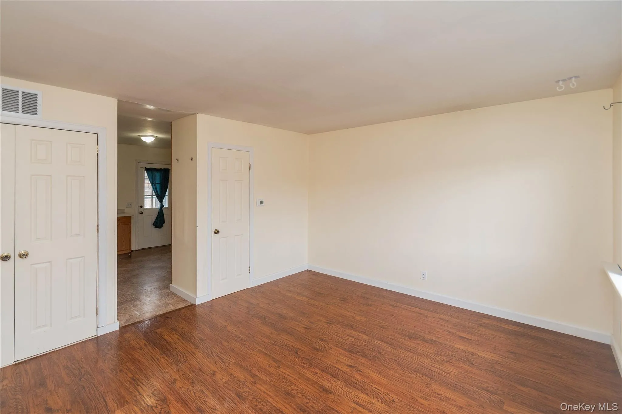 43 Lafayette Drive, New Windsor, NY, 2 Bedrooms Bedrooms, 5 Rooms Rooms,1 BathroomBathrooms,Residential,For Rent,Lafayette,0,1005062 43 Lafayette Drive, New Windsor, NY, 2 Bedrooms Bedrooms, 5 Rooms Rooms,1 BathroomBathrooms,Residential,For Rent,Lafayette,0,1005062