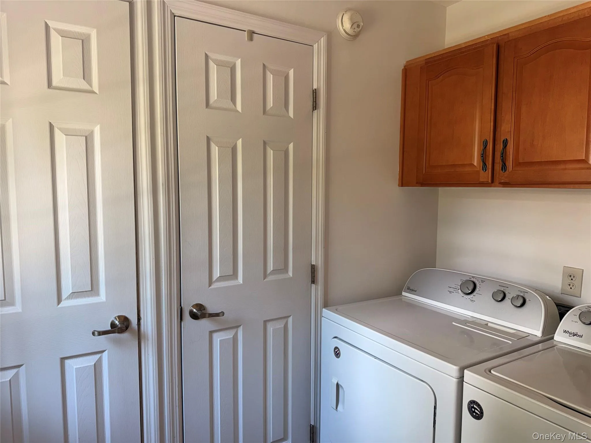 1661 Old Country Road, Riverhead, NY, 2 Bedrooms Bedrooms, 8 Rooms Rooms,2 BathroomsBathrooms,Residential,For Rent,Old Country,0,1005065 1661 Old Country Road, Riverhead, NY, 2 Bedrooms Bedrooms, 8 Rooms Rooms,2 BathroomsBathrooms,Residential,For Rent,Old Country,0,1005065