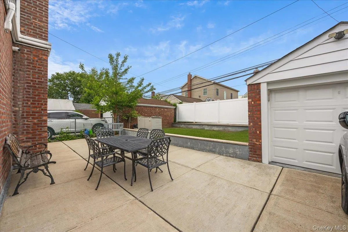 98 Sussex Road, Hempstead, NY, 4 Bedrooms Bedrooms, 6 Rooms Rooms,2 BathroomsBathrooms,Residential,For Rent,Sussex,0,1005068 98 Sussex Road, Hempstead, NY, 4 Bedrooms Bedrooms, 6 Rooms Rooms,2 BathroomsBathrooms,Residential,For Rent,Sussex,0,1005068