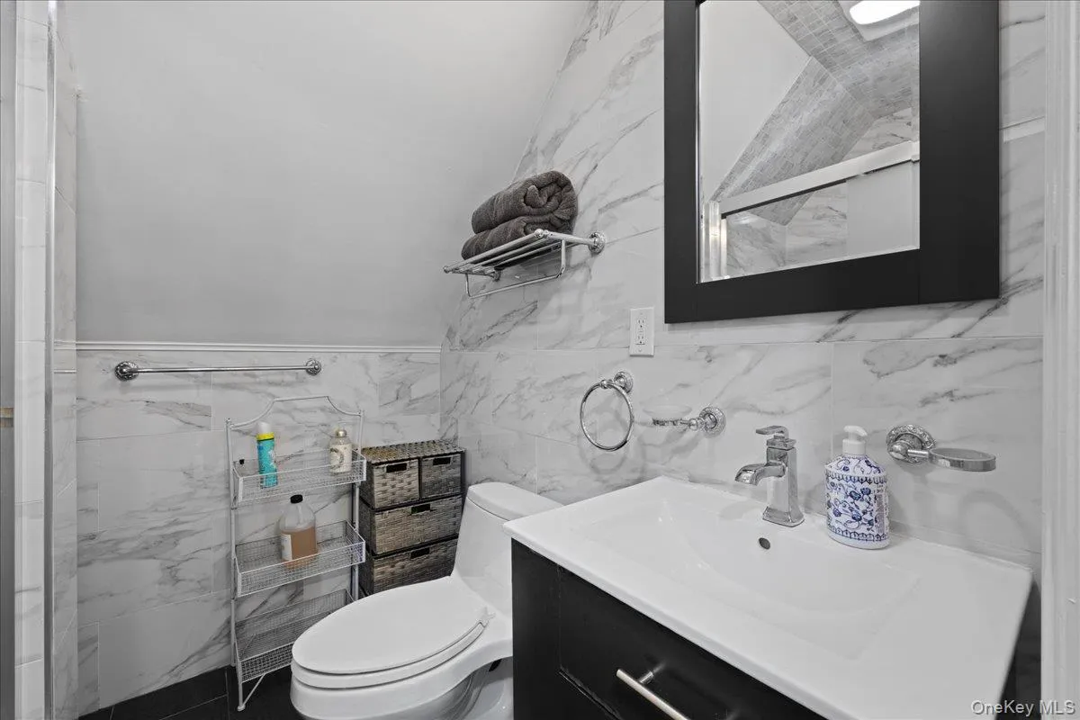 98 Sussex Road, Hempstead, NY, 4 Bedrooms Bedrooms, 6 Rooms Rooms,2 BathroomsBathrooms,Residential,For Rent,Sussex,0,1005068 98 Sussex Road, Hempstead, NY, 4 Bedrooms Bedrooms, 6 Rooms Rooms,2 BathroomsBathrooms,Residential,For Rent,Sussex,0,1005068