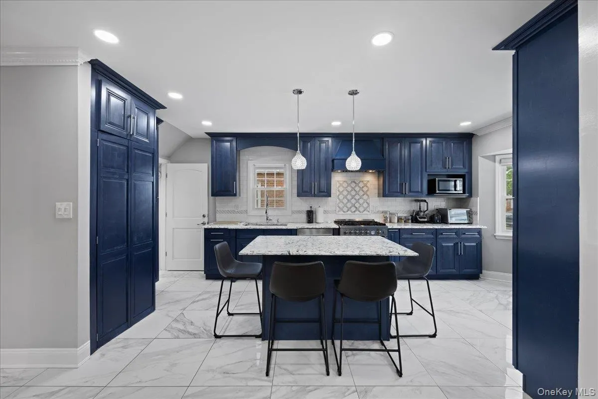 98 Sussex Road, Hempstead, NY, 4 Bedrooms Bedrooms, 6 Rooms Rooms,2 BathroomsBathrooms,Residential,For Rent,Sussex,0,1005068 98 Sussex Road, Hempstead, NY, 4 Bedrooms Bedrooms, 6 Rooms Rooms,2 BathroomsBathrooms,Residential,For Rent,Sussex,0,1005068