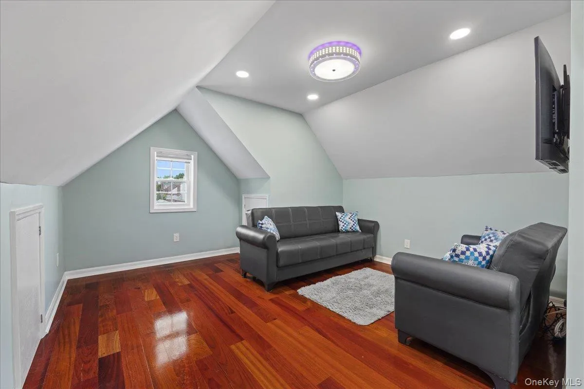 98 Sussex Road, Hempstead, NY, 4 Bedrooms Bedrooms, 6 Rooms Rooms,2 BathroomsBathrooms,Residential,For Rent,Sussex,0,1005068 98 Sussex Road, Hempstead, NY, 4 Bedrooms Bedrooms, 6 Rooms Rooms,2 BathroomsBathrooms,Residential,For Rent,Sussex,0,1005068