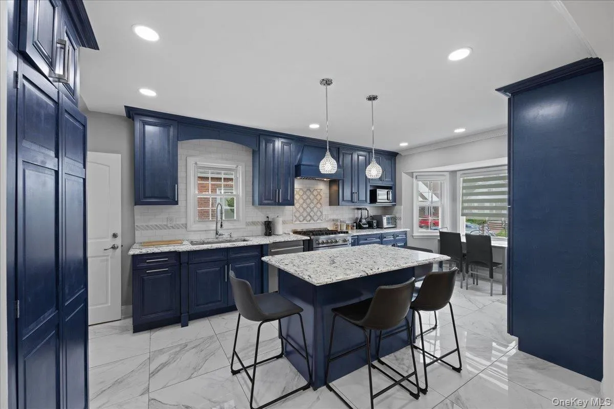 98 Sussex Road, Hempstead, NY, 4 Bedrooms Bedrooms, 6 Rooms Rooms,2 BathroomsBathrooms,Residential,For Rent,Sussex,0,1005068 98 Sussex Road, Hempstead, NY, 4 Bedrooms Bedrooms, 6 Rooms Rooms,2 BathroomsBathrooms,Residential,For Rent,Sussex,0,1005068