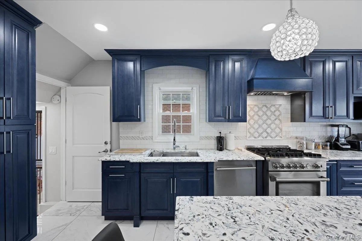 98 Sussex Road, Hempstead, NY, 4 Bedrooms Bedrooms, 6 Rooms Rooms,2 BathroomsBathrooms,Residential,For Rent,Sussex,0,1005068 98 Sussex Road, Hempstead, NY, 4 Bedrooms Bedrooms, 6 Rooms Rooms,2 BathroomsBathrooms,Residential,For Rent,Sussex,0,1005068