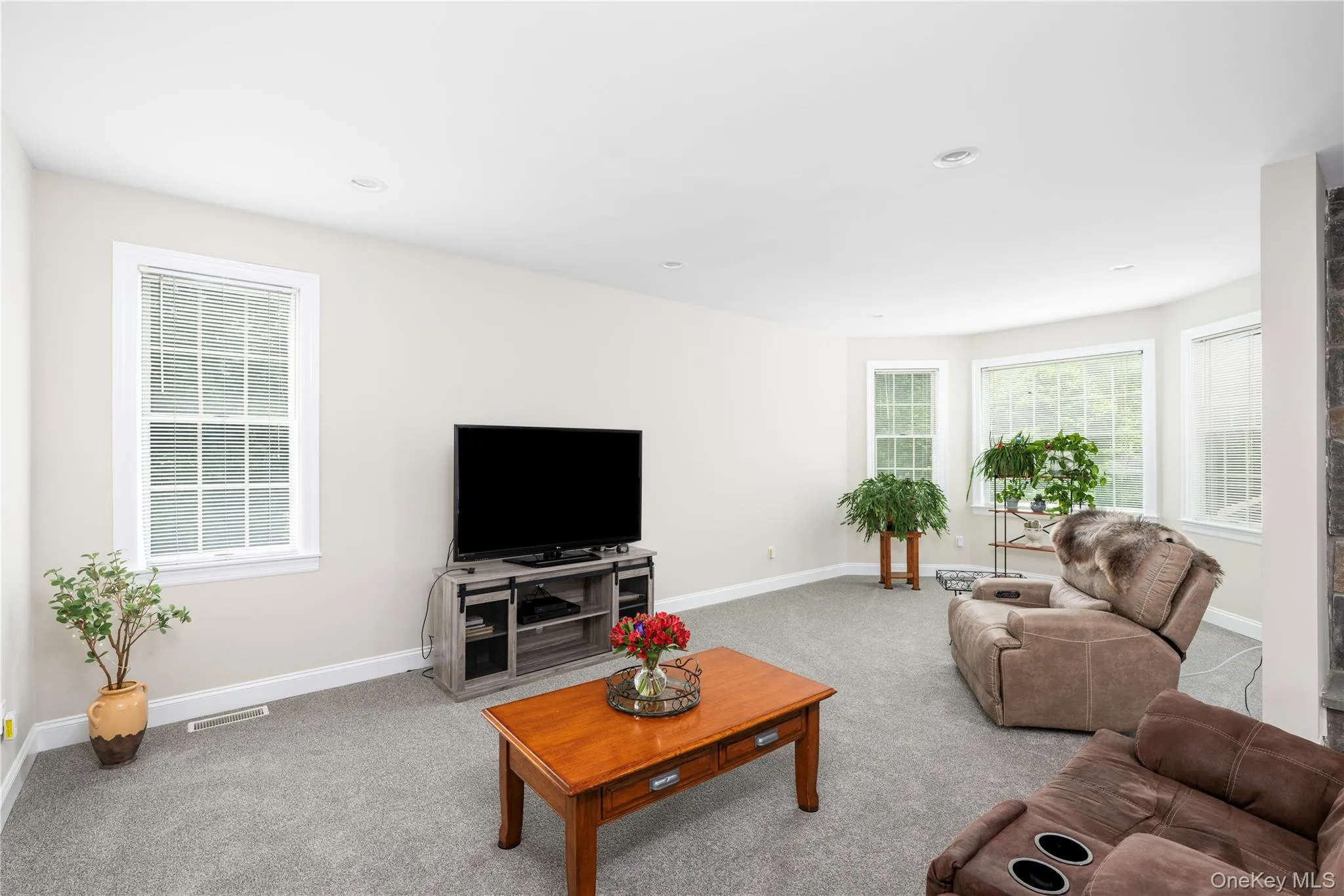 82 Anton Drive, Carmel, NY, 6 Bedrooms Bedrooms, 17 Rooms Rooms,4 BathroomsBathrooms,Residential,For Rent,Anton,0,1005072 82 Anton Drive, Carmel, NY, 6 Bedrooms Bedrooms, 17 Rooms Rooms,4 BathroomsBathrooms,Residential,For Rent,Anton,0,1005072