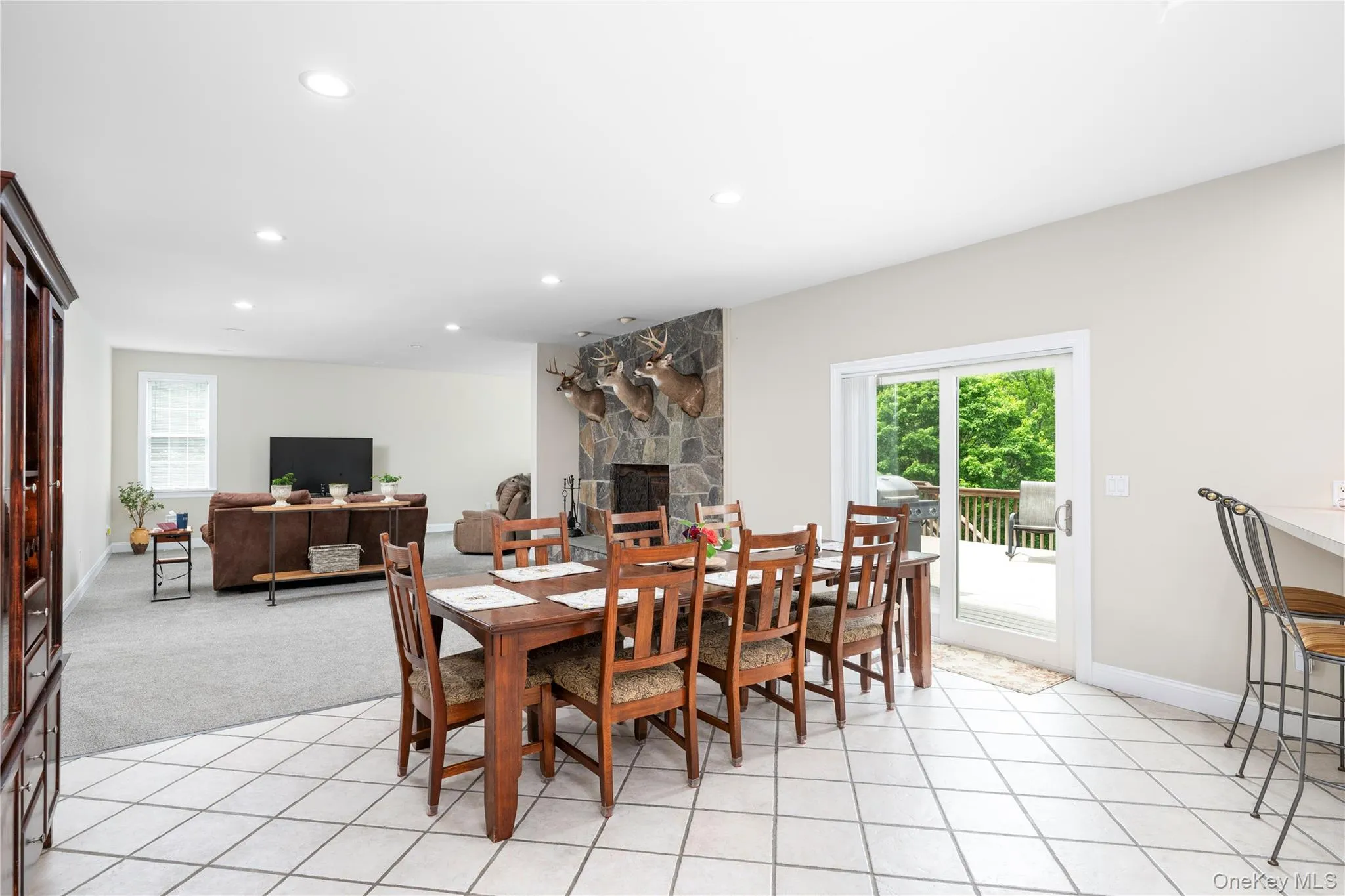 82 Anton Drive, Carmel, NY, 6 Bedrooms Bedrooms, 17 Rooms Rooms,4 BathroomsBathrooms,Residential,For Rent,Anton,0,1005072 82 Anton Drive, Carmel, NY, 6 Bedrooms Bedrooms, 17 Rooms Rooms,4 BathroomsBathrooms,Residential,For Rent,Anton,0,1005072