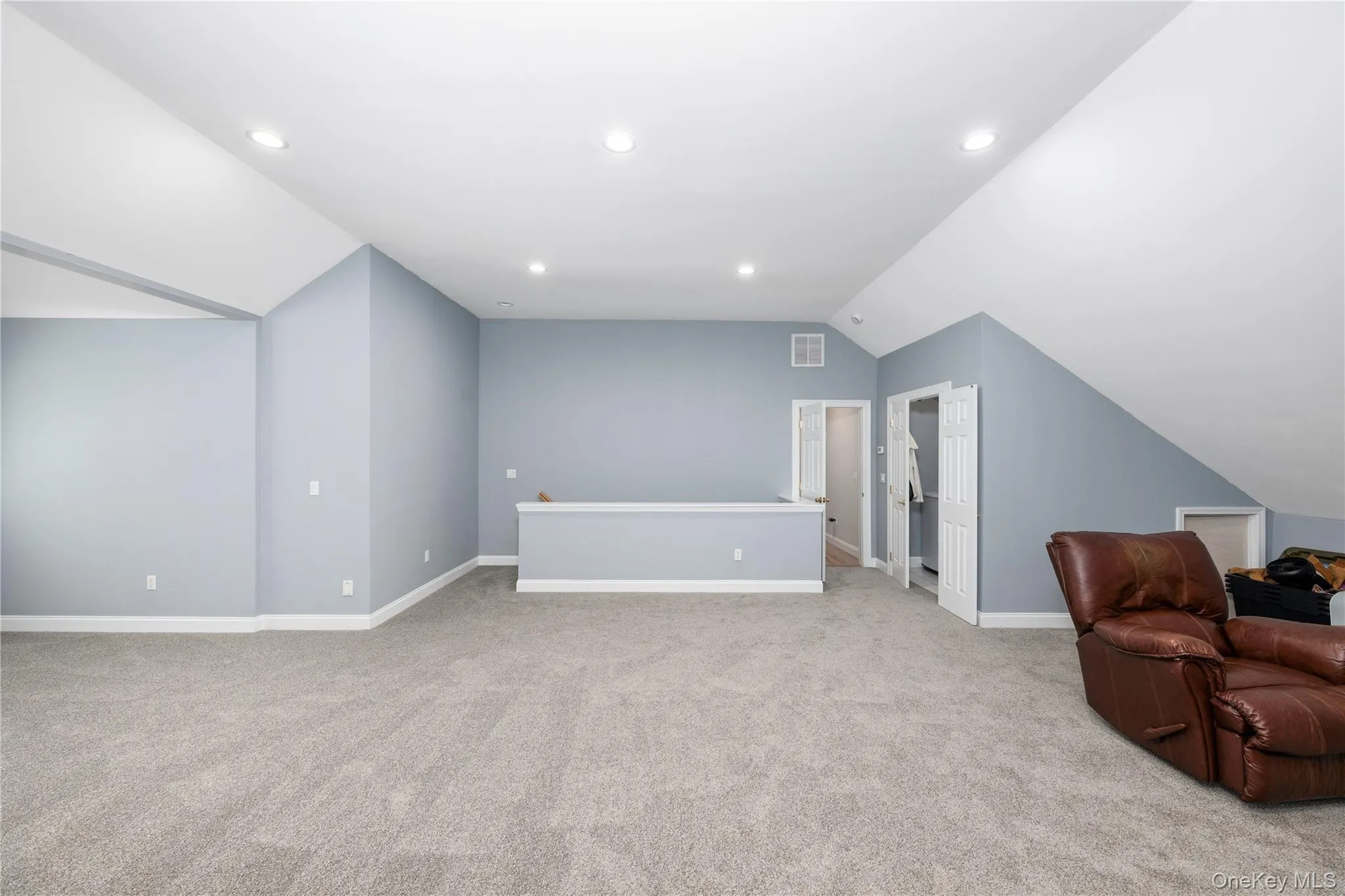 82 Anton Drive, Carmel, NY, 6 Bedrooms Bedrooms, 17 Rooms Rooms,4 BathroomsBathrooms,Residential,For Rent,Anton,0,1005072 82 Anton Drive, Carmel, NY, 6 Bedrooms Bedrooms, 17 Rooms Rooms,4 BathroomsBathrooms,Residential,For Rent,Anton,0,1005072