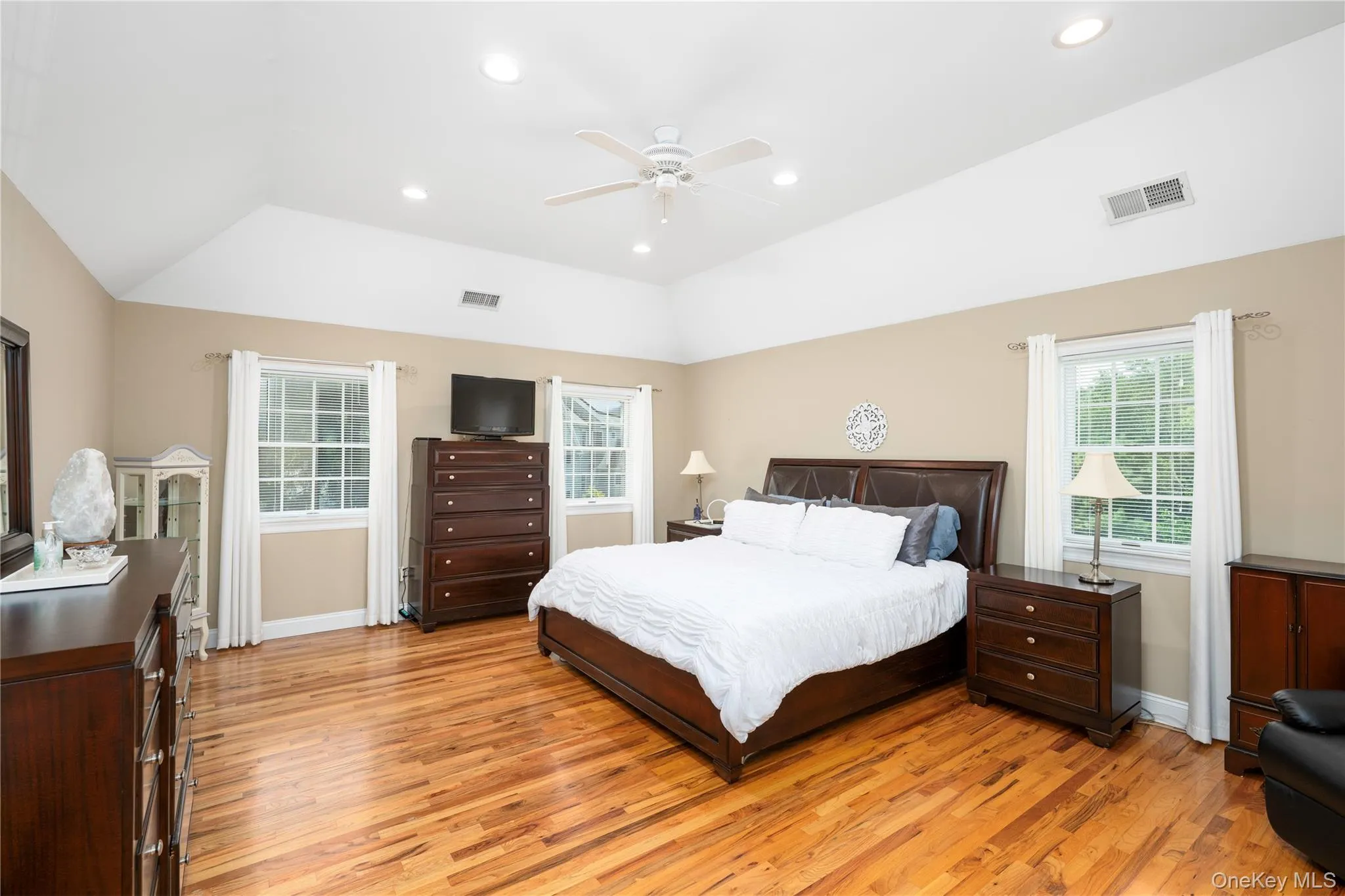82 Anton Drive, Carmel, NY, 6 Bedrooms Bedrooms, 17 Rooms Rooms,4 BathroomsBathrooms,Residential,For Rent,Anton,0,1005072 82 Anton Drive, Carmel, NY, 6 Bedrooms Bedrooms, 17 Rooms Rooms,4 BathroomsBathrooms,Residential,For Rent,Anton,0,1005072