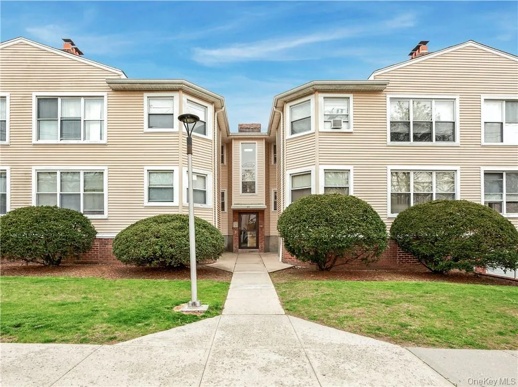 15 Quinby Avenue, White Plains, NY, 1 Bedroom Bedrooms, 3 Rooms Rooms,1 BathroomBathrooms,Residential Lease,For Rent,Quinby,0,1005075 15 Quinby Avenue, White Plains, NY, 1 Bedroom Bedrooms, 3 Rooms Rooms,1 BathroomBathrooms,Residential Lease,For Rent,Quinby,0,1005075