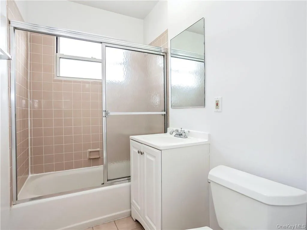 15 Quinby Avenue, White Plains, NY, 1 Bedroom Bedrooms, 3 Rooms Rooms,1 BathroomBathrooms,Residential Lease,For Rent,Quinby,0,1005075 15 Quinby Avenue, White Plains, NY, 1 Bedroom Bedrooms, 3 Rooms Rooms,1 BathroomBathrooms,Residential Lease,For Rent,Quinby,0,1005075