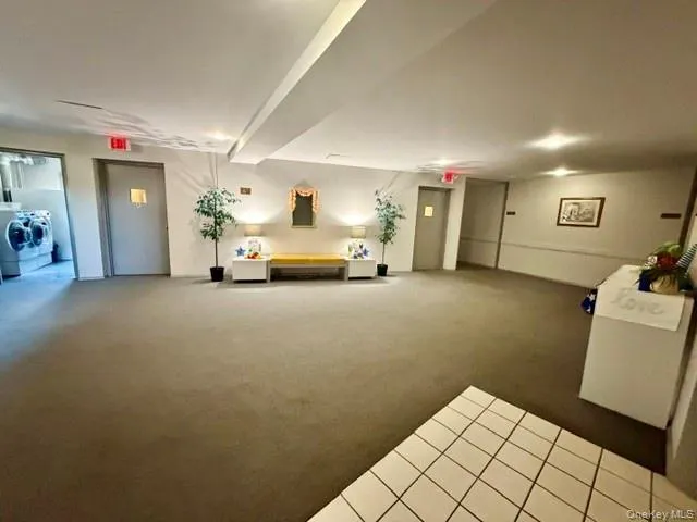 Fourth floor Lobby Fourth floor Lobby