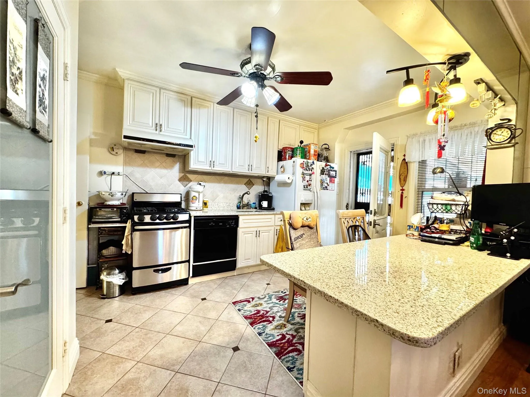 2002 150th Street, New York, NY, 3 Bedrooms Bedrooms, 8 Rooms Rooms,1 BathroomBathrooms,Residential,For Rent,150th,0,1005082 2002 150th Street, New York, NY, 3 Bedrooms Bedrooms, 8 Rooms Rooms,1 BathroomBathrooms,Residential,For Rent,150th,0,1005082