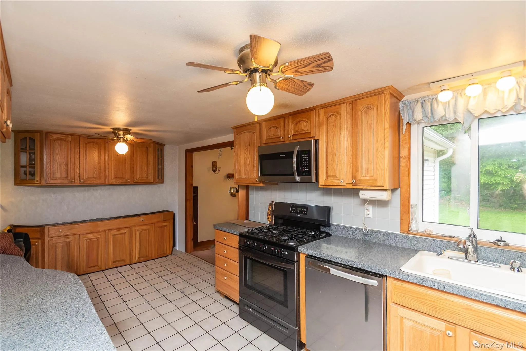 35 Windwood Drive, Newburgh (town), NY, 3 Bedrooms Bedrooms, 8 Rooms Rooms,1 BathroomBathrooms,Residential,For Rent,Windwood,0,1005084 35 Windwood Drive, Newburgh (town), NY, 3 Bedrooms Bedrooms, 8 Rooms Rooms,1 BathroomBathrooms,Residential,For Rent,Windwood,0,1005084