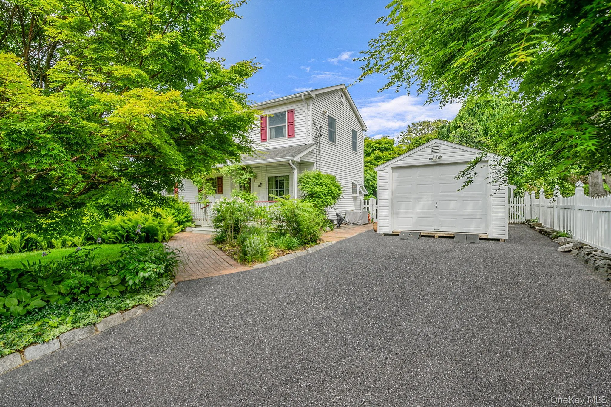 51 Deer Drive, Brookhaven, NY, 3 Bedrooms Bedrooms, 7 Rooms Rooms,2 BathroomsBathrooms,Residential,For Rent,Deer,0,1005088 51 Deer Drive, Brookhaven, NY, 3 Bedrooms Bedrooms, 7 Rooms Rooms,2 BathroomsBathrooms,Residential,For Rent,Deer,0,1005088