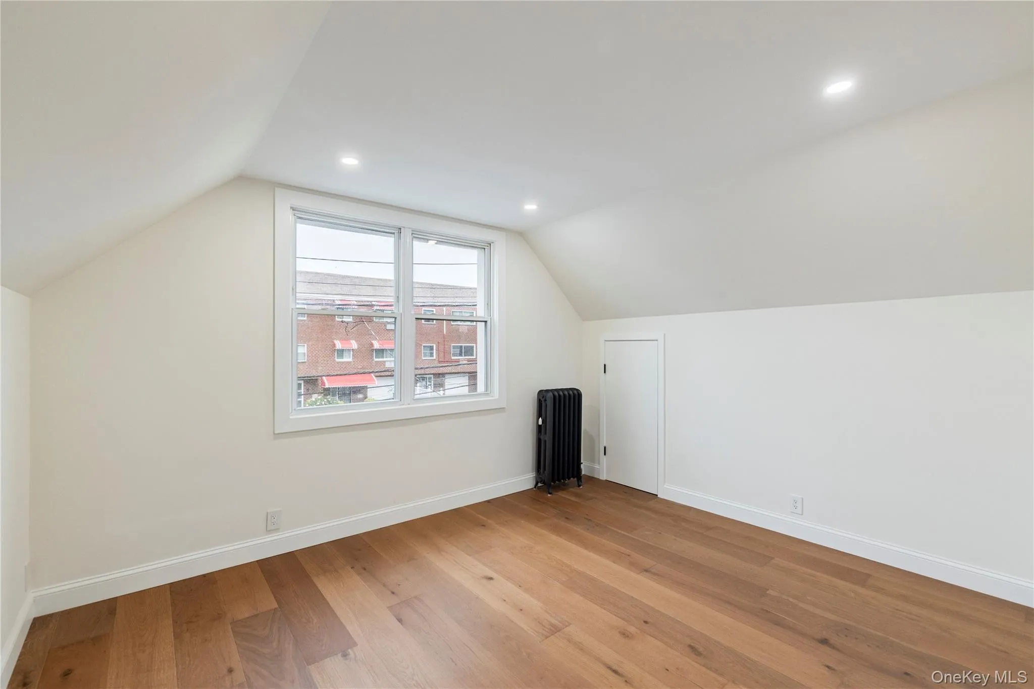3406 Ely Avenue, New York, NY, 3 Bedrooms Bedrooms, 6 Rooms Rooms,2 BathroomsBathrooms,Residential,For Rent,Ely,0,1005091 3406 Ely Avenue, New York, NY, 3 Bedrooms Bedrooms, 6 Rooms Rooms,2 BathroomsBathrooms,Residential,For Rent,Ely,0,1005091