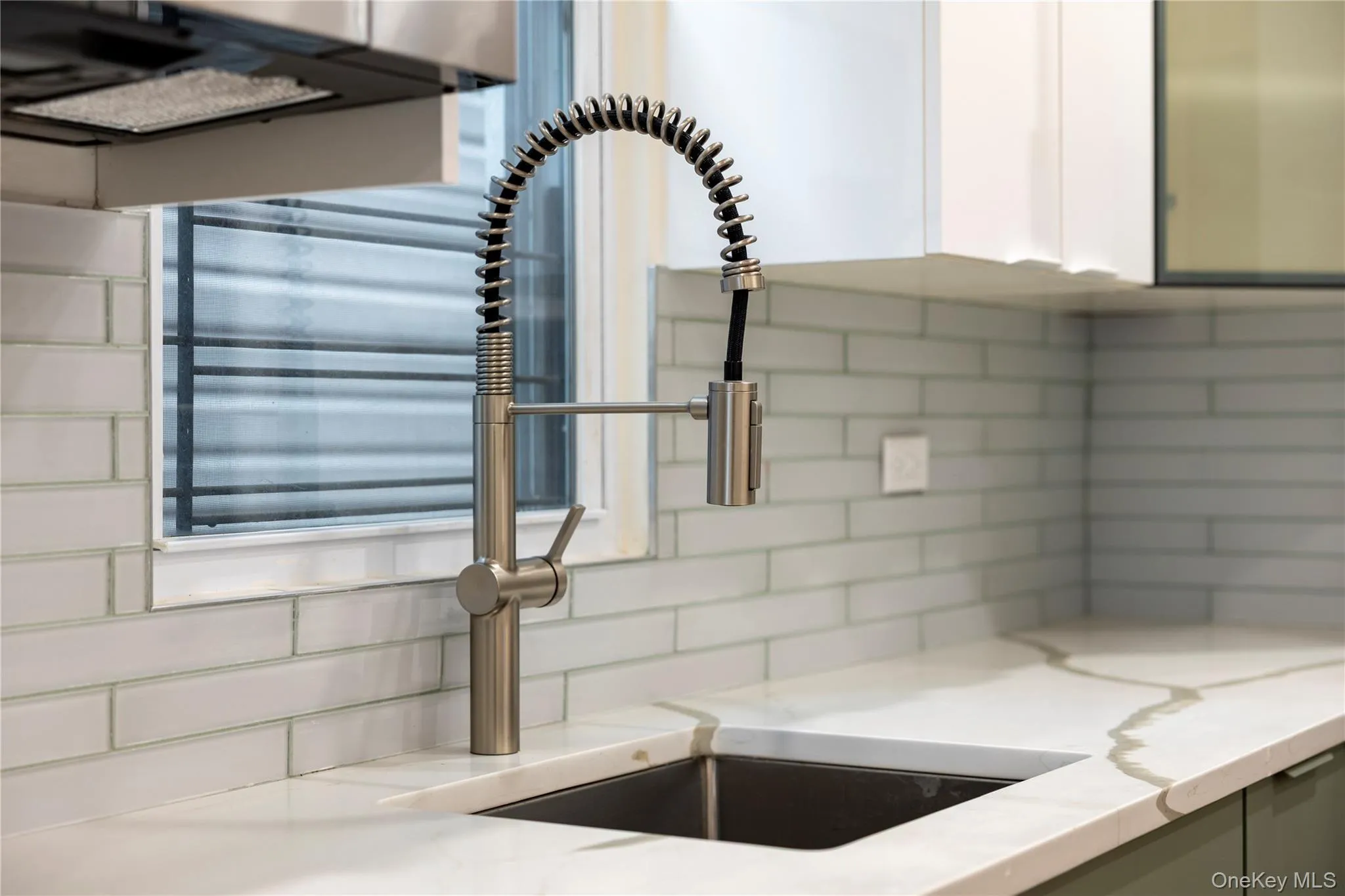 3406 Ely Avenue, New York, NY, 3 Bedrooms Bedrooms, 6 Rooms Rooms,2 BathroomsBathrooms,Residential,For Rent,Ely,0,1005091 3406 Ely Avenue, New York, NY, 3 Bedrooms Bedrooms, 6 Rooms Rooms,2 BathroomsBathrooms,Residential,For Rent,Ely,0,1005091