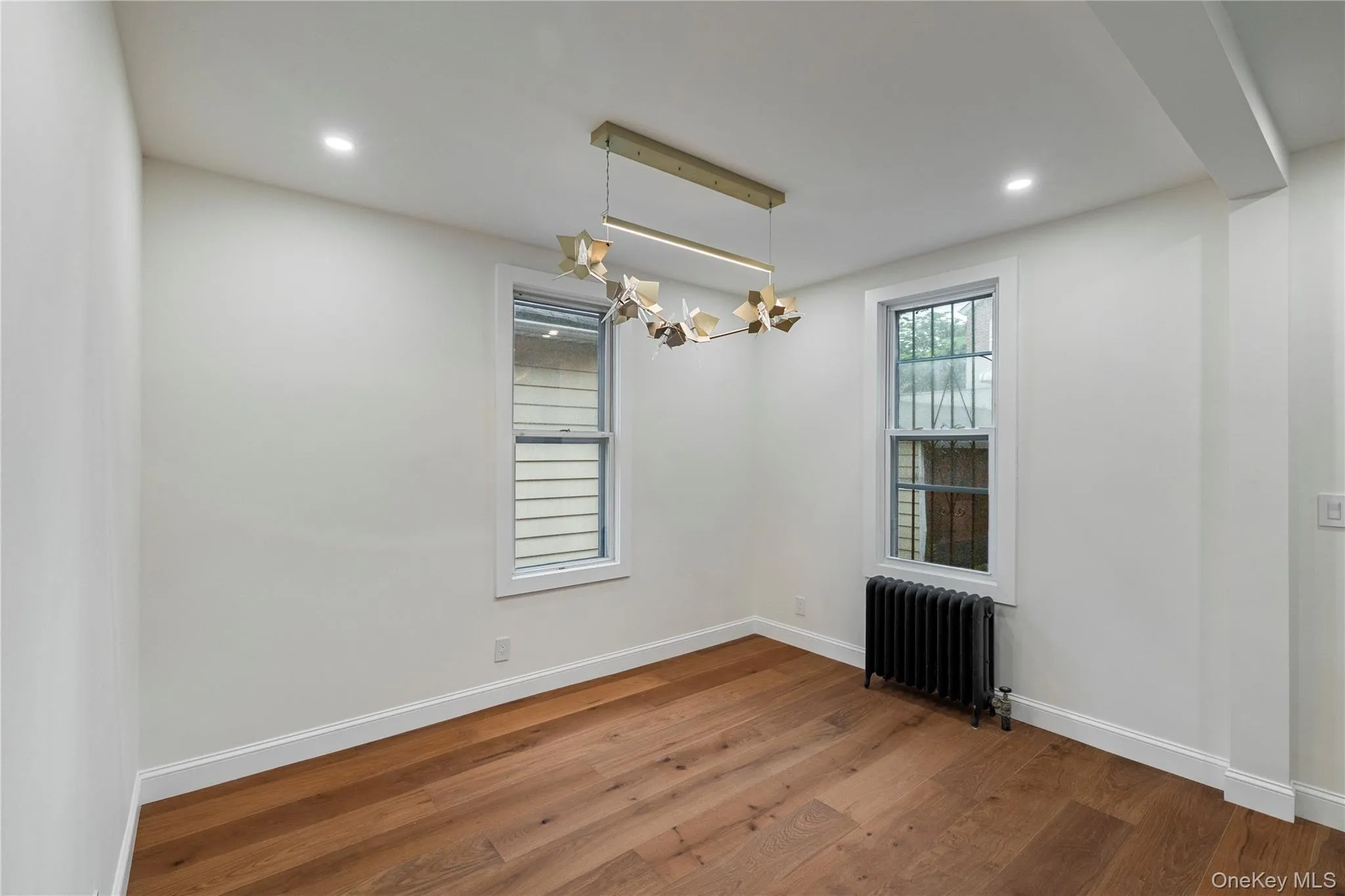 3406 Ely Avenue, New York, NY, 3 Bedrooms Bedrooms, 6 Rooms Rooms,2 BathroomsBathrooms,Residential,For Rent,Ely,0,1005091 3406 Ely Avenue, New York, NY, 3 Bedrooms Bedrooms, 6 Rooms Rooms,2 BathroomsBathrooms,Residential,For Rent,Ely,0,1005091