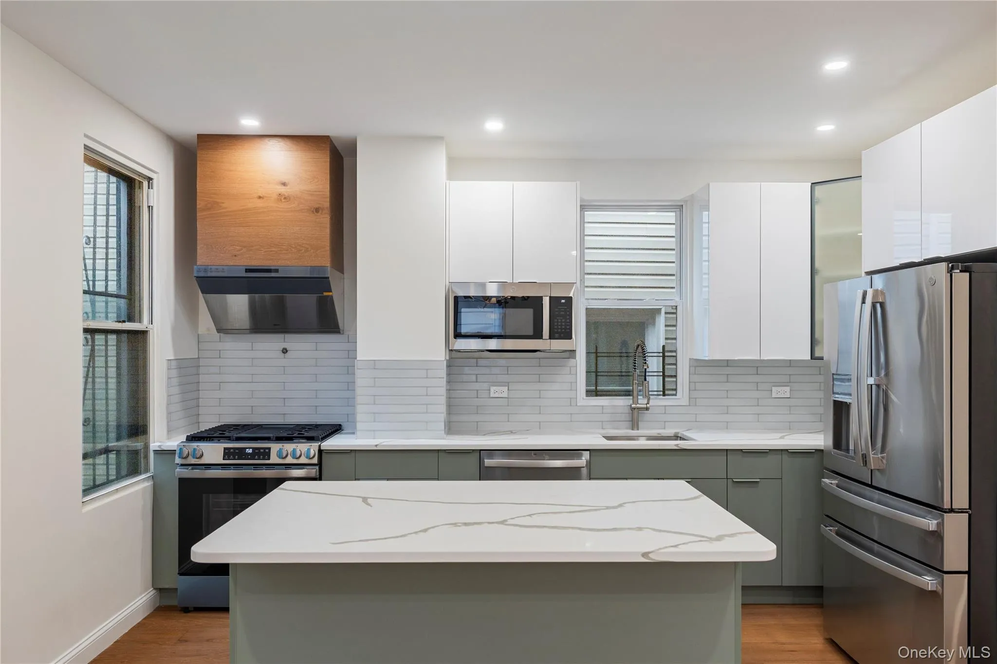3406 Ely Avenue, New York, NY, 3 Bedrooms Bedrooms, 6 Rooms Rooms,2 BathroomsBathrooms,Residential,For Rent,Ely,0,1005091 3406 Ely Avenue, New York, NY, 3 Bedrooms Bedrooms, 6 Rooms Rooms,2 BathroomsBathrooms,Residential,For Rent,Ely,0,1005091