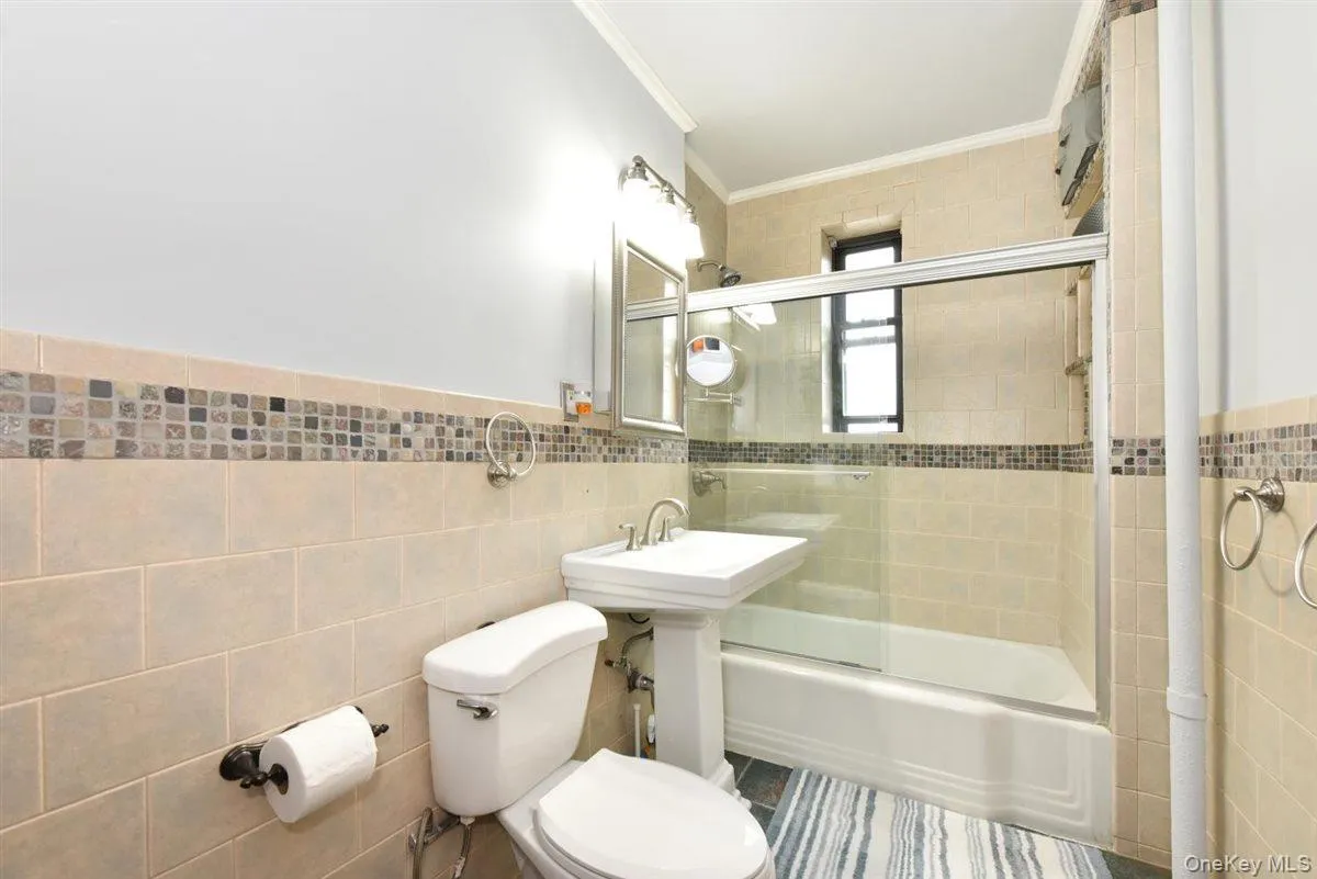 143-50 Hoover Avenue, New York, NY, 1 Bedroom Bedrooms, 3 Rooms Rooms,1 BathroomBathrooms,Residential,For Rent,Hoover,0,1005092 143-50 Hoover Avenue, New York, NY, 1 Bedroom Bedrooms, 3 Rooms Rooms,1 BathroomBathrooms,Residential,For Rent,Hoover,0,1005092