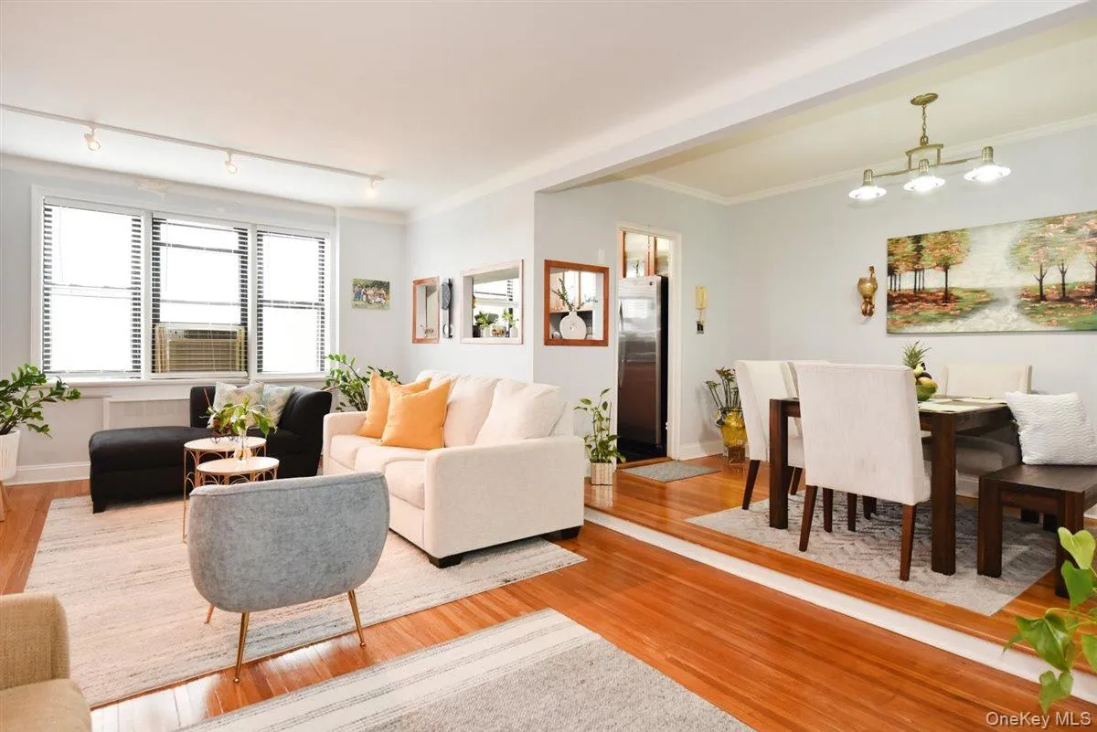 143-50 Hoover Avenue, New York, NY, 1 Bedroom Bedrooms, 3 Rooms Rooms,1 BathroomBathrooms,Residential,For Rent,Hoover,0,1005092 143-50 Hoover Avenue, New York, NY, 1 Bedroom Bedrooms, 3 Rooms Rooms,1 BathroomBathrooms,Residential,For Rent,Hoover,0,1005092