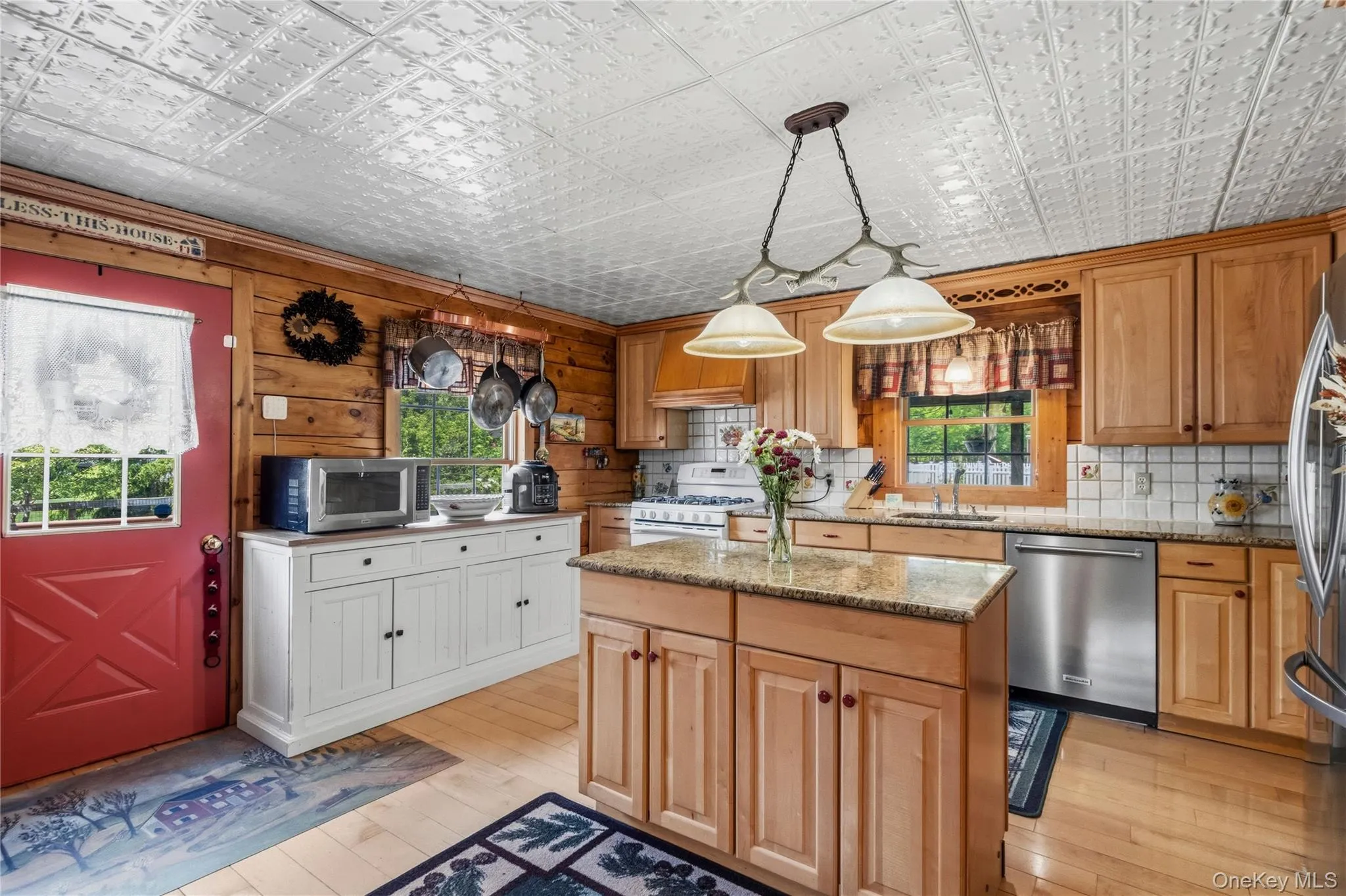 355 Woodland Avenue, Brookhaven, NY, 3 Bedrooms Bedrooms, 7 Rooms Rooms,2 BathroomsBathrooms,Residential,For Rent,Woodland,0,1005096 355 Woodland Avenue, Brookhaven, NY, 3 Bedrooms Bedrooms, 7 Rooms Rooms,2 BathroomsBathrooms,Residential,For Rent,Woodland,0,1005096