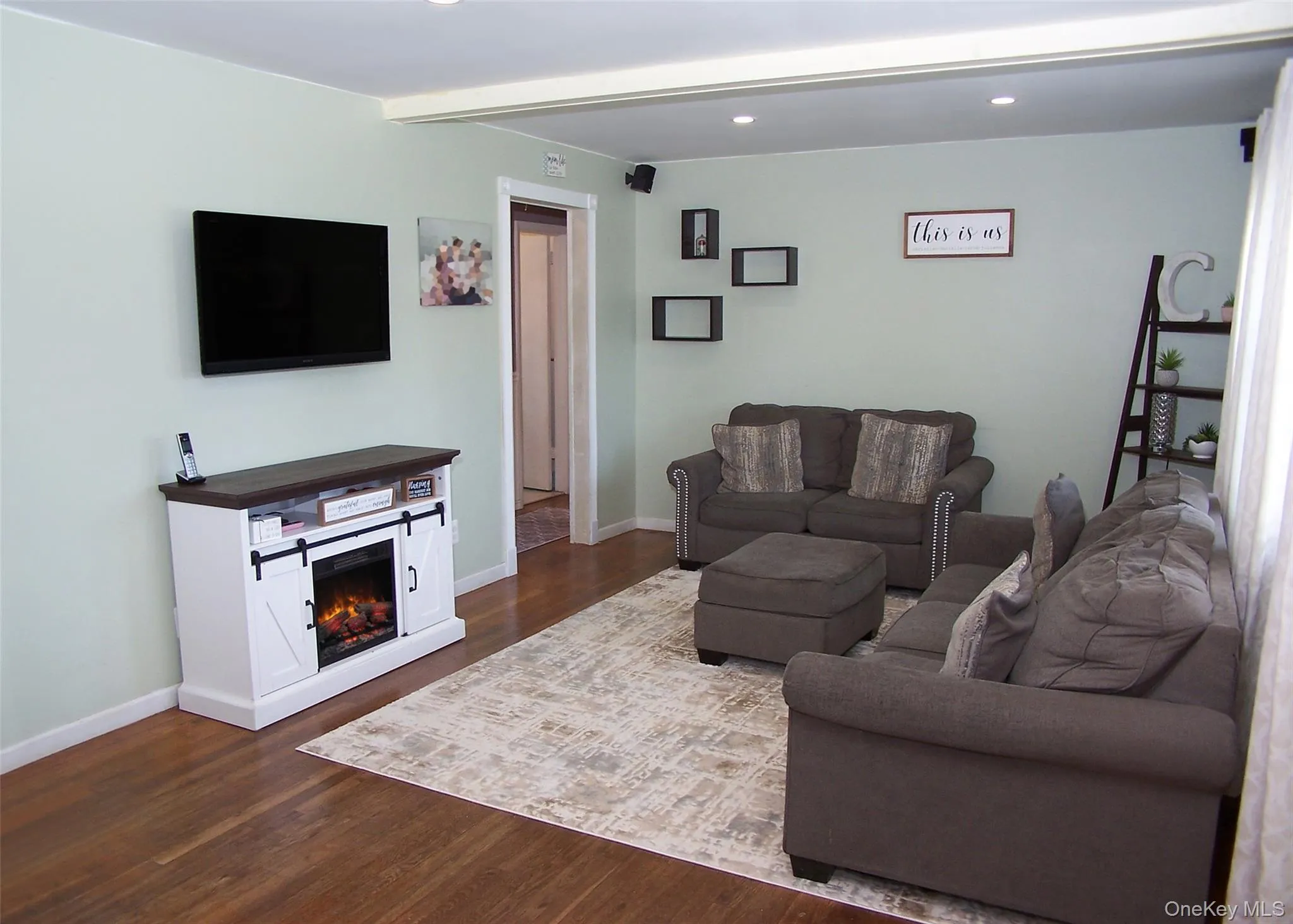 31 Saint Joseph Avenue, Brookhaven, NY, 3 Bedrooms Bedrooms, 5 Rooms Rooms,2 BathroomsBathrooms,Residential,For Rent,Saint Joseph,0,1005097 31 Saint Joseph Avenue, Brookhaven, NY, 3 Bedrooms Bedrooms, 5 Rooms Rooms,2 BathroomsBathrooms,Residential,For Rent,Saint Joseph,0,1005097