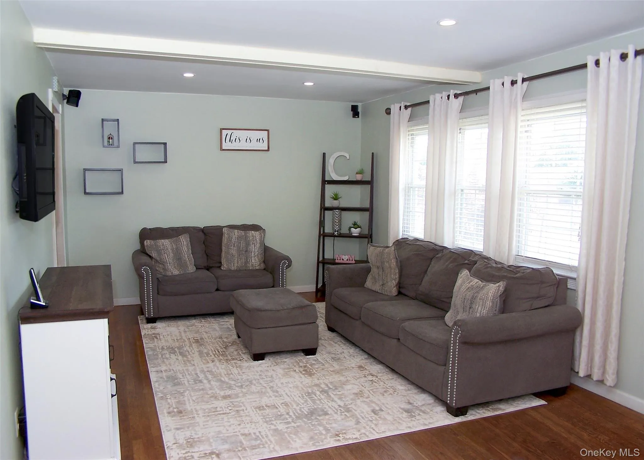31 Saint Joseph Avenue, Brookhaven, NY, 3 Bedrooms Bedrooms, 5 Rooms Rooms,2 BathroomsBathrooms,Residential,For Rent,Saint Joseph,0,1005097 31 Saint Joseph Avenue, Brookhaven, NY, 3 Bedrooms Bedrooms, 5 Rooms Rooms,2 BathroomsBathrooms,Residential,For Rent,Saint Joseph,0,1005097