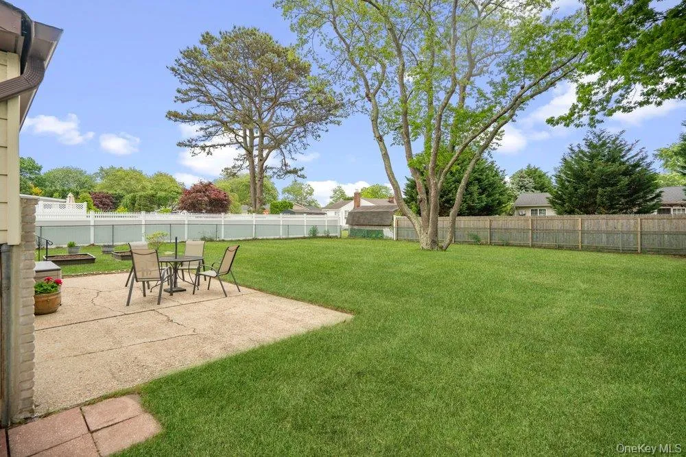173 Loop Drive, Islip, NY, 3 Bedrooms Bedrooms, 6 Rooms Rooms,1 BathroomBathrooms,Residential,For Rent,Loop,0,1005098 173 Loop Drive, Islip, NY, 3 Bedrooms Bedrooms, 6 Rooms Rooms,1 BathroomBathrooms,Residential,For Rent,Loop,0,1005098