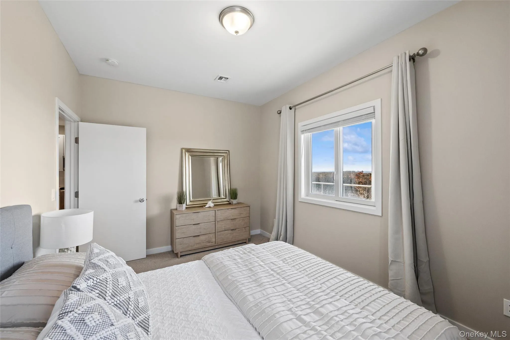 707 Old Montauk Highway, East Hampton, NY, 2 Bedrooms Bedrooms, 5 Rooms Rooms,1 BathroomBathrooms,Residential,For Rent,Old Montauk,0,1005099 707 Old Montauk Highway, East Hampton, NY, 2 Bedrooms Bedrooms, 5 Rooms Rooms,1 BathroomBathrooms,Residential,For Rent,Old Montauk,0,1005099