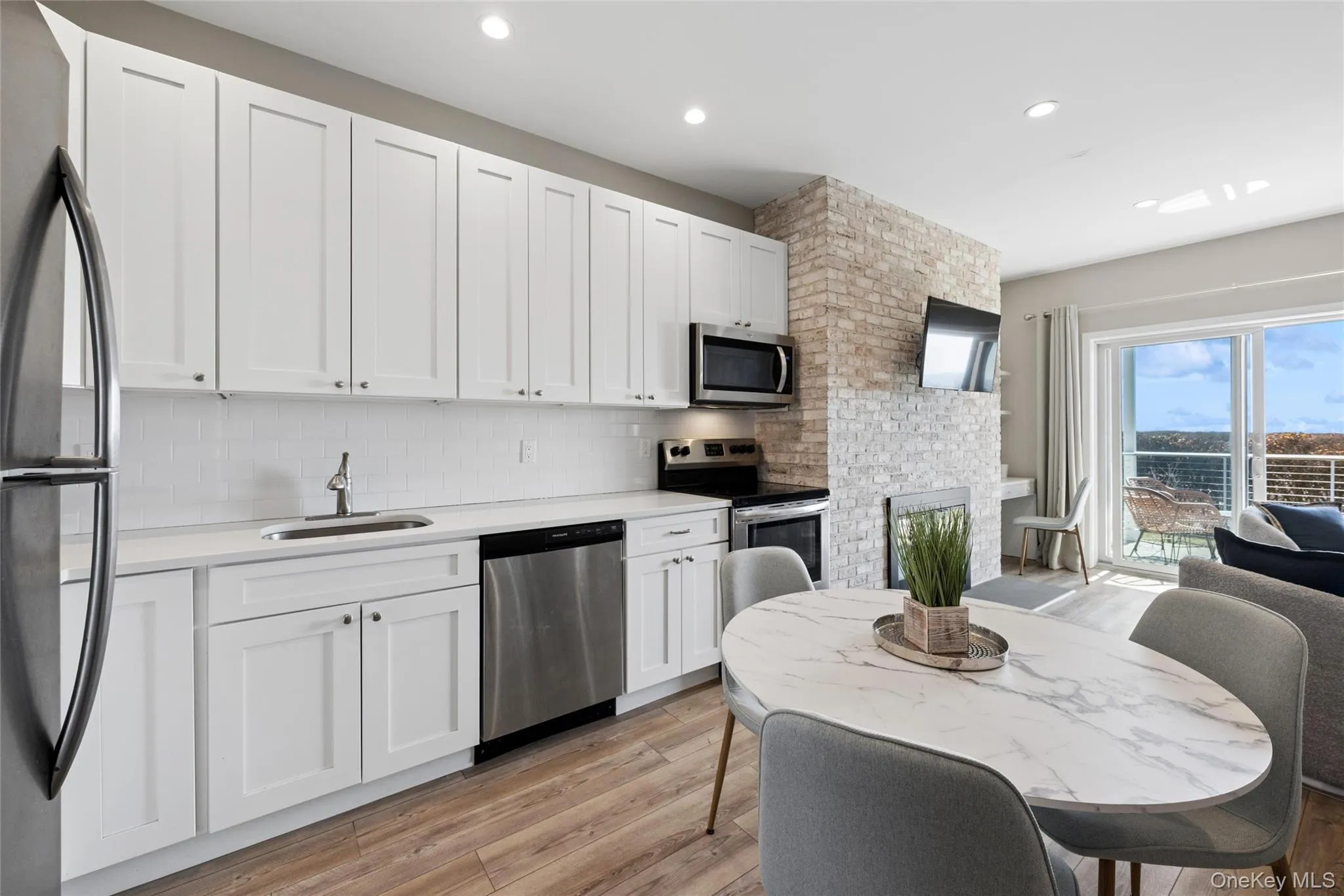 707 Old Montauk Highway, East Hampton, NY, 2 Bedrooms Bedrooms, 5 Rooms Rooms,1 BathroomBathrooms,Residential,For Rent,Old Montauk,0,1005099 707 Old Montauk Highway, East Hampton, NY, 2 Bedrooms Bedrooms, 5 Rooms Rooms,1 BathroomBathrooms,Residential,For Rent,Old Montauk,0,1005099
