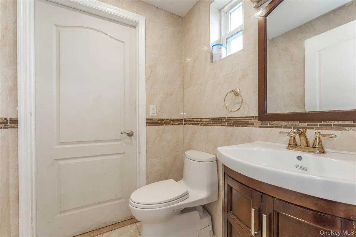 164 Jefferson Street, Hempstead, NY, 4 Bedrooms Bedrooms, 7 Rooms Rooms,2 BathroomsBathrooms,Residential,For Rent,Jefferson,0,1005100 164 Jefferson Street, Hempstead, NY, 4 Bedrooms Bedrooms, 7 Rooms Rooms,2 BathroomsBathrooms,Residential,For Rent,Jefferson,0,1005100
