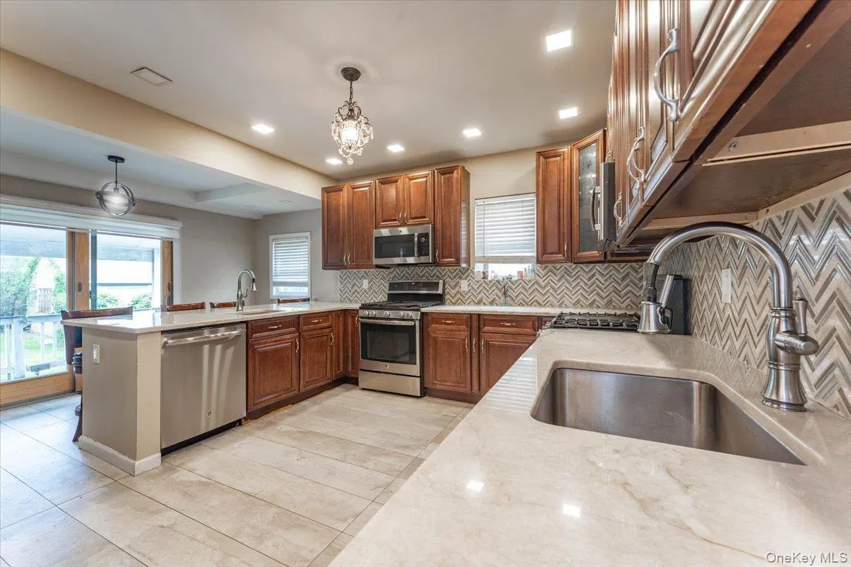 164 Jefferson Street, Hempstead, NY, 4 Bedrooms Bedrooms, 7 Rooms Rooms,2 BathroomsBathrooms,Residential,For Rent,Jefferson,0,1005100 164 Jefferson Street, Hempstead, NY, 4 Bedrooms Bedrooms, 7 Rooms Rooms,2 BathroomsBathrooms,Residential,For Rent,Jefferson,0,1005100