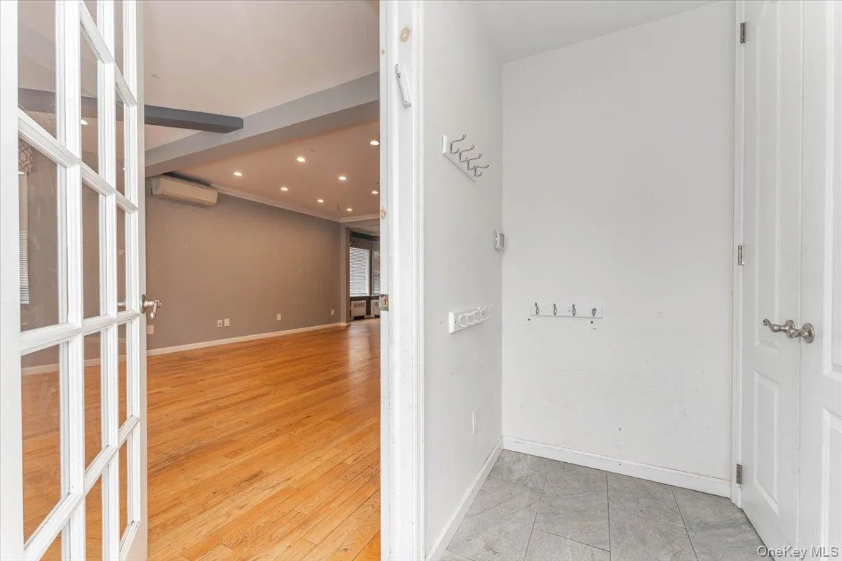 164 Jefferson Street, Hempstead, NY, 4 Bedrooms Bedrooms, 7 Rooms Rooms,2 BathroomsBathrooms,Residential,For Rent,Jefferson,0,1005100 164 Jefferson Street, Hempstead, NY, 4 Bedrooms Bedrooms, 7 Rooms Rooms,2 BathroomsBathrooms,Residential,For Rent,Jefferson,0,1005100