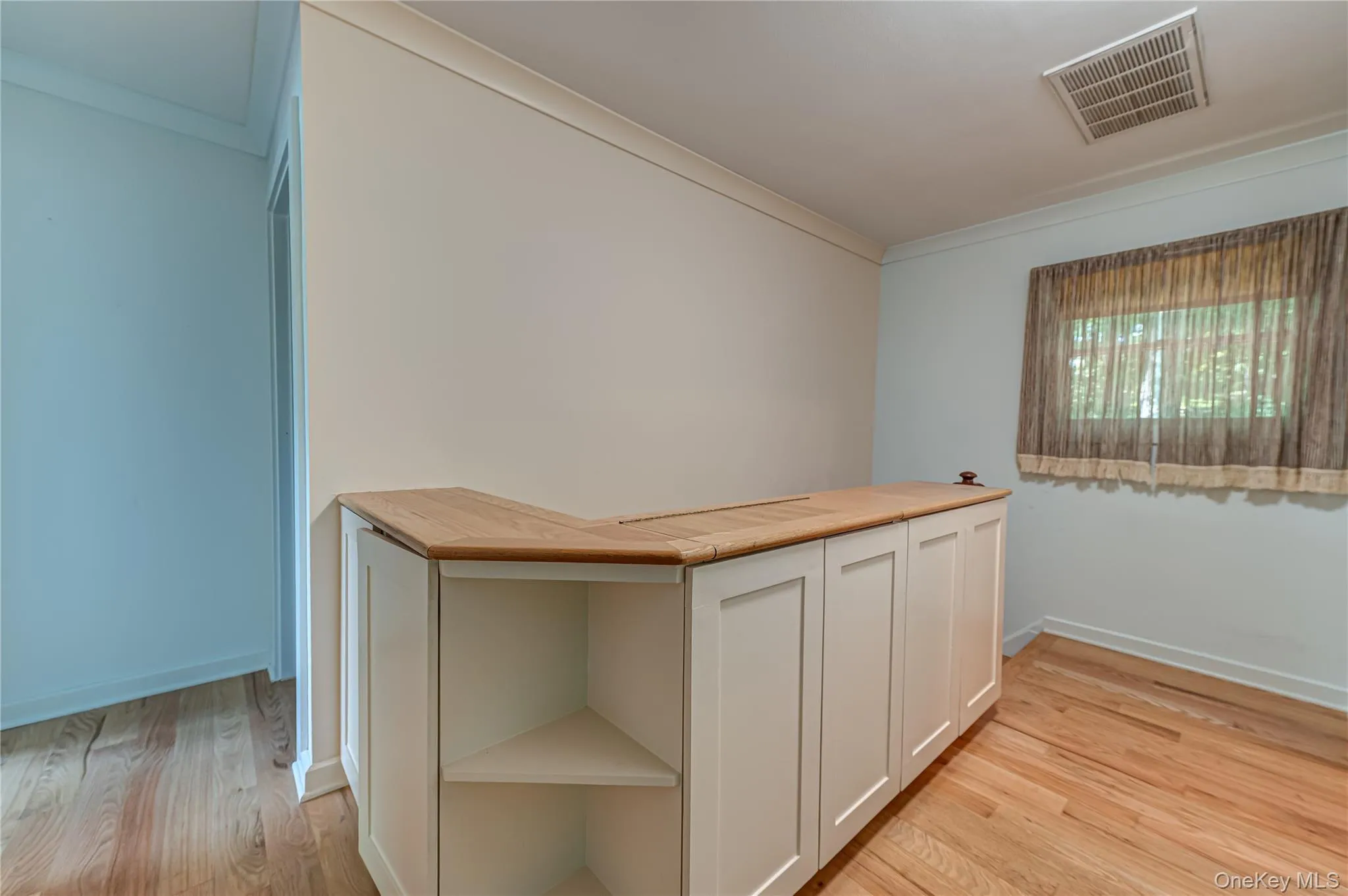 600 Scraggy Hill Road, Brookhaven, NY, 4 Bedrooms Bedrooms, 8 Rooms Rooms,2 BathroomsBathrooms,Residential,For Rent,Scraggy Hill,0,1005104 600 Scraggy Hill Road, Brookhaven, NY, 4 Bedrooms Bedrooms, 8 Rooms Rooms,2 BathroomsBathrooms,Residential,For Rent,Scraggy Hill,0,1005104
