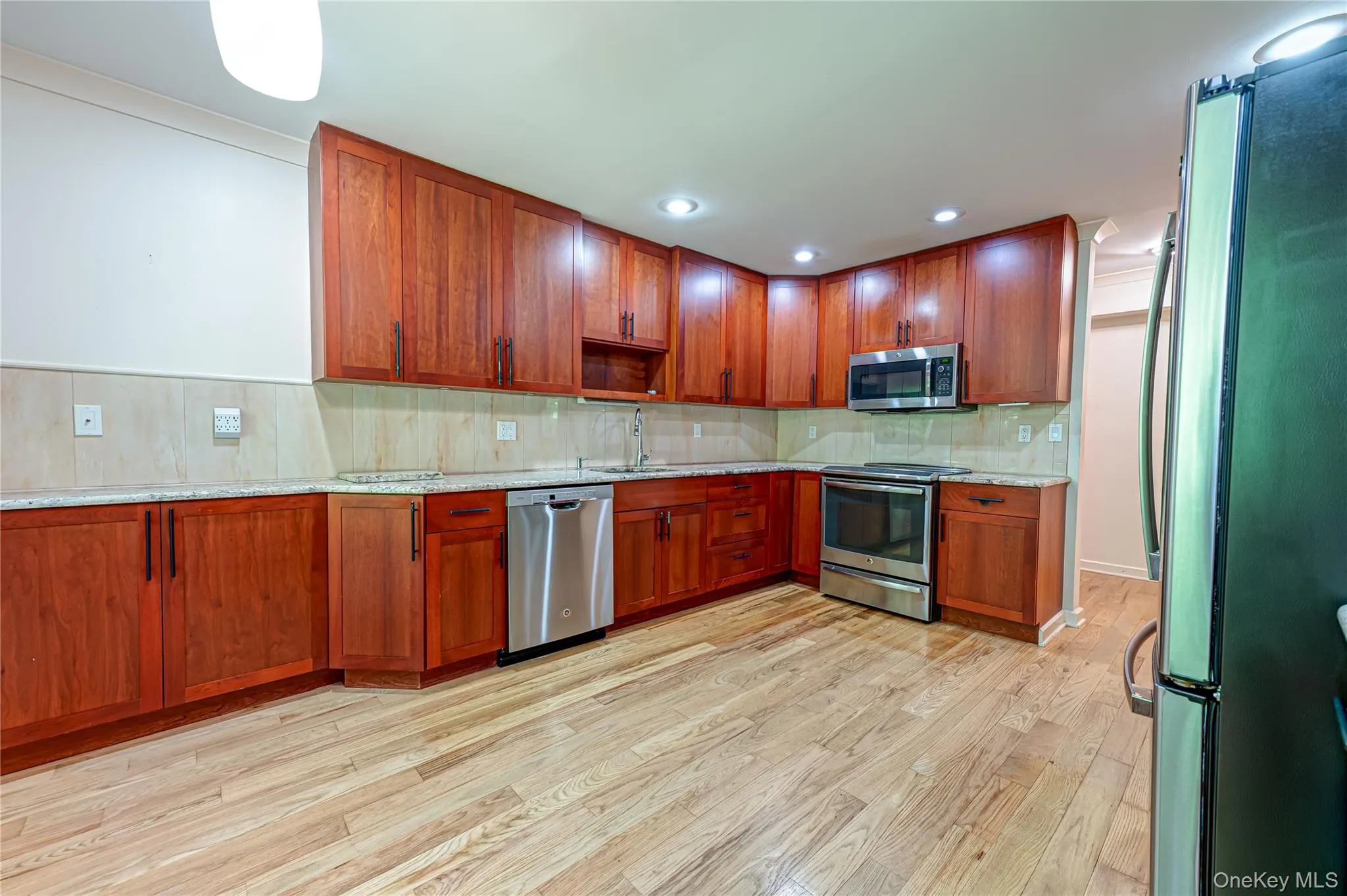 600 Scraggy Hill Road, Brookhaven, NY, 4 Bedrooms Bedrooms, 8 Rooms Rooms,2 BathroomsBathrooms,Residential,For Rent,Scraggy Hill,0,1005104 600 Scraggy Hill Road, Brookhaven, NY, 4 Bedrooms Bedrooms, 8 Rooms Rooms,2 BathroomsBathrooms,Residential,For Rent,Scraggy Hill,0,1005104