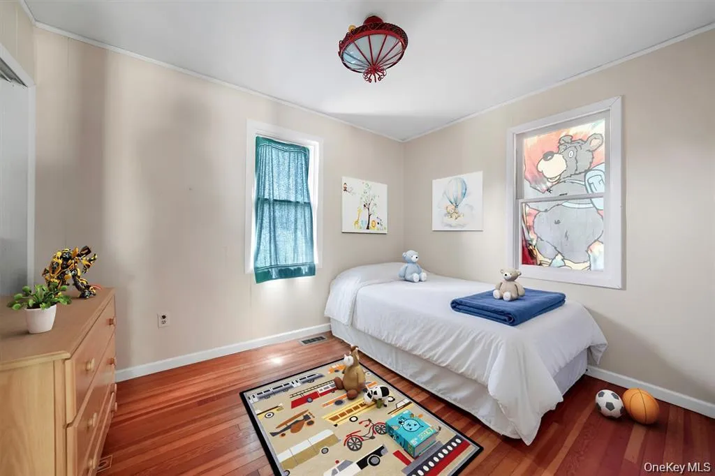 Virtually Staged: A functional bedroom that can be used for family, guests, or additional living needs. Virtually Staged: A functional bedroom that can be used for family, guests, or additional living needs.