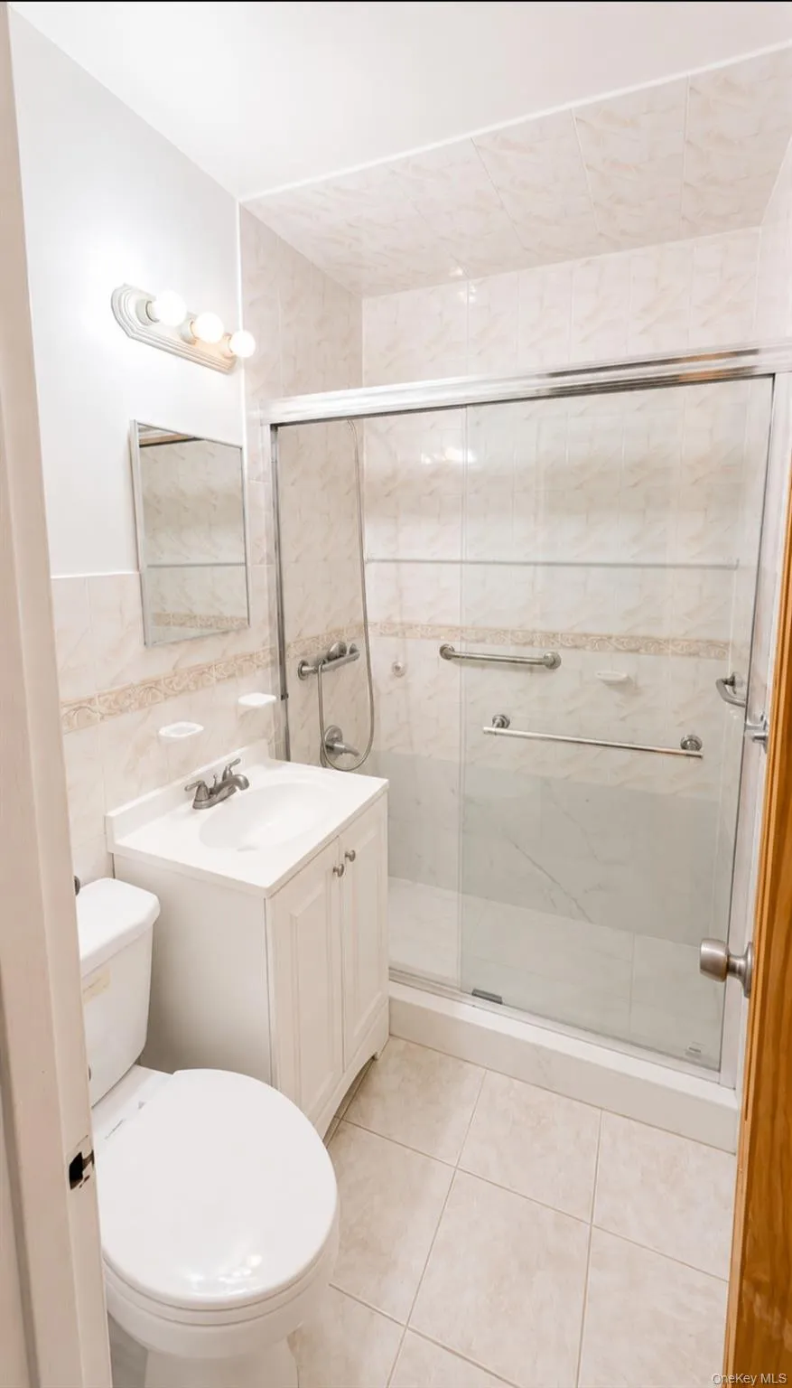 214-07B Hillside Ave, New York, NY, 1 Bedroom Bedrooms, 4 Rooms Rooms,1 BathroomBathrooms,Residential,For Rent,Hillside Ave,0,1005108 214-07B Hillside Ave, New York, NY, 1 Bedroom Bedrooms, 4 Rooms Rooms,1 BathroomBathrooms,Residential,For Rent,Hillside Ave,0,1005108