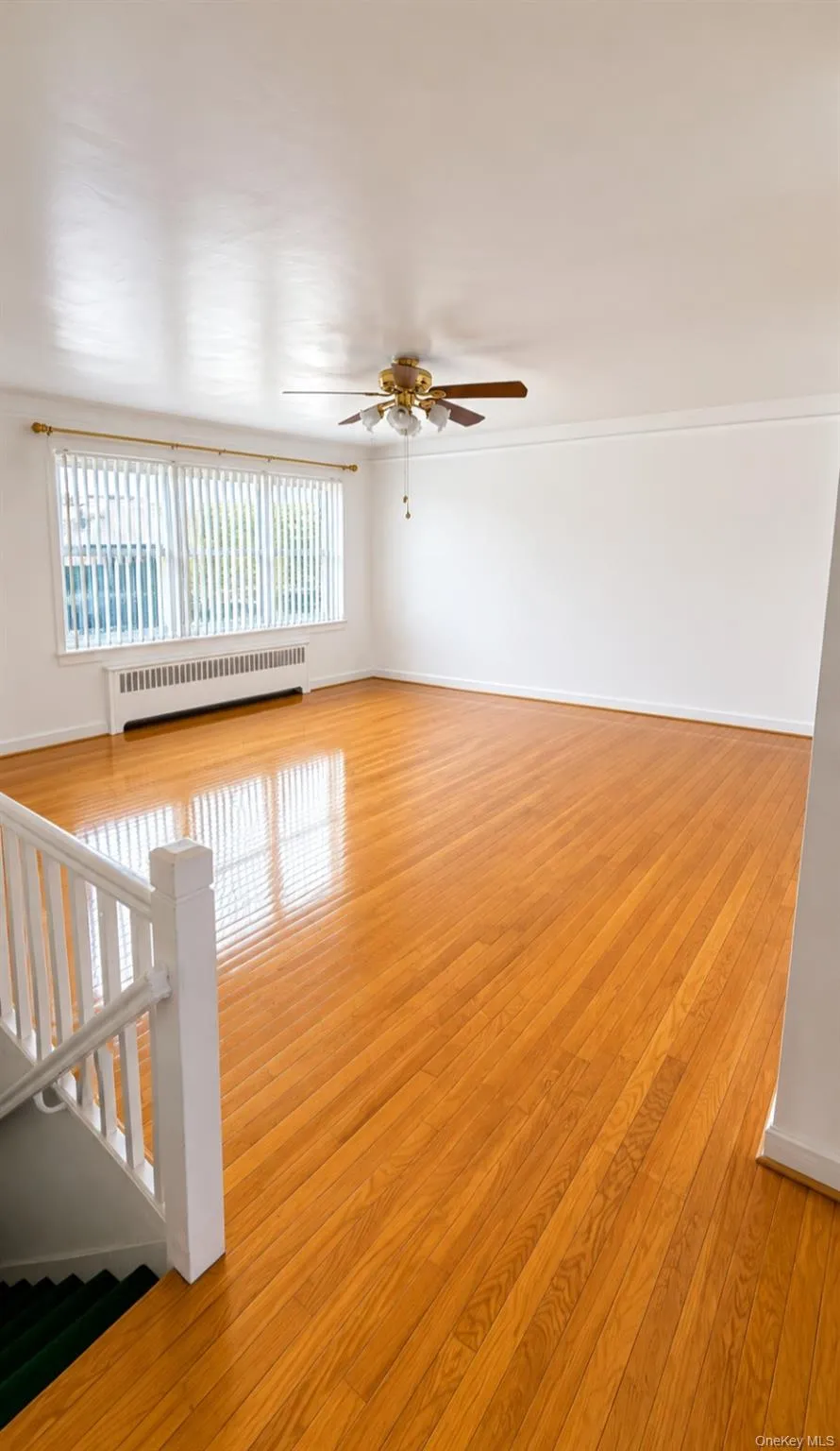 214-07B Hillside Ave, New York, NY, 1 Bedroom Bedrooms, 4 Rooms Rooms,1 BathroomBathrooms,Residential,For Rent,Hillside Ave,0,1005108 214-07B Hillside Ave, New York, NY, 1 Bedroom Bedrooms, 4 Rooms Rooms,1 BathroomBathrooms,Residential,For Rent,Hillside Ave,0,1005108