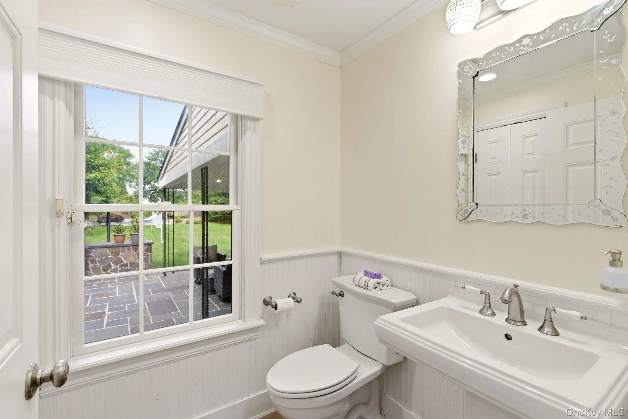 316 Woods Road, Oyster Bay, NY, 4 Bedrooms Bedrooms, 10 Rooms Rooms,3 BathroomsBathrooms,Residential,For Rent,Woods,0,1005109 316 Woods Road, Oyster Bay, NY, 4 Bedrooms Bedrooms, 10 Rooms Rooms,3 BathroomsBathrooms,Residential,For Rent,Woods,0,1005109