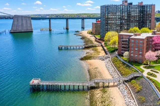 162-01 Powells Cove Boulevard, New York, NY, 3 Bedrooms Bedrooms, 6 Rooms Rooms,2 BathroomsBathrooms,Residential,For Rent,Powells Cove,0,1005111 162-01 Powells Cove Boulevard, New York, NY, 3 Bedrooms Bedrooms, 6 Rooms Rooms,2 BathroomsBathrooms,Residential,For Rent,Powells Cove,0,1005111