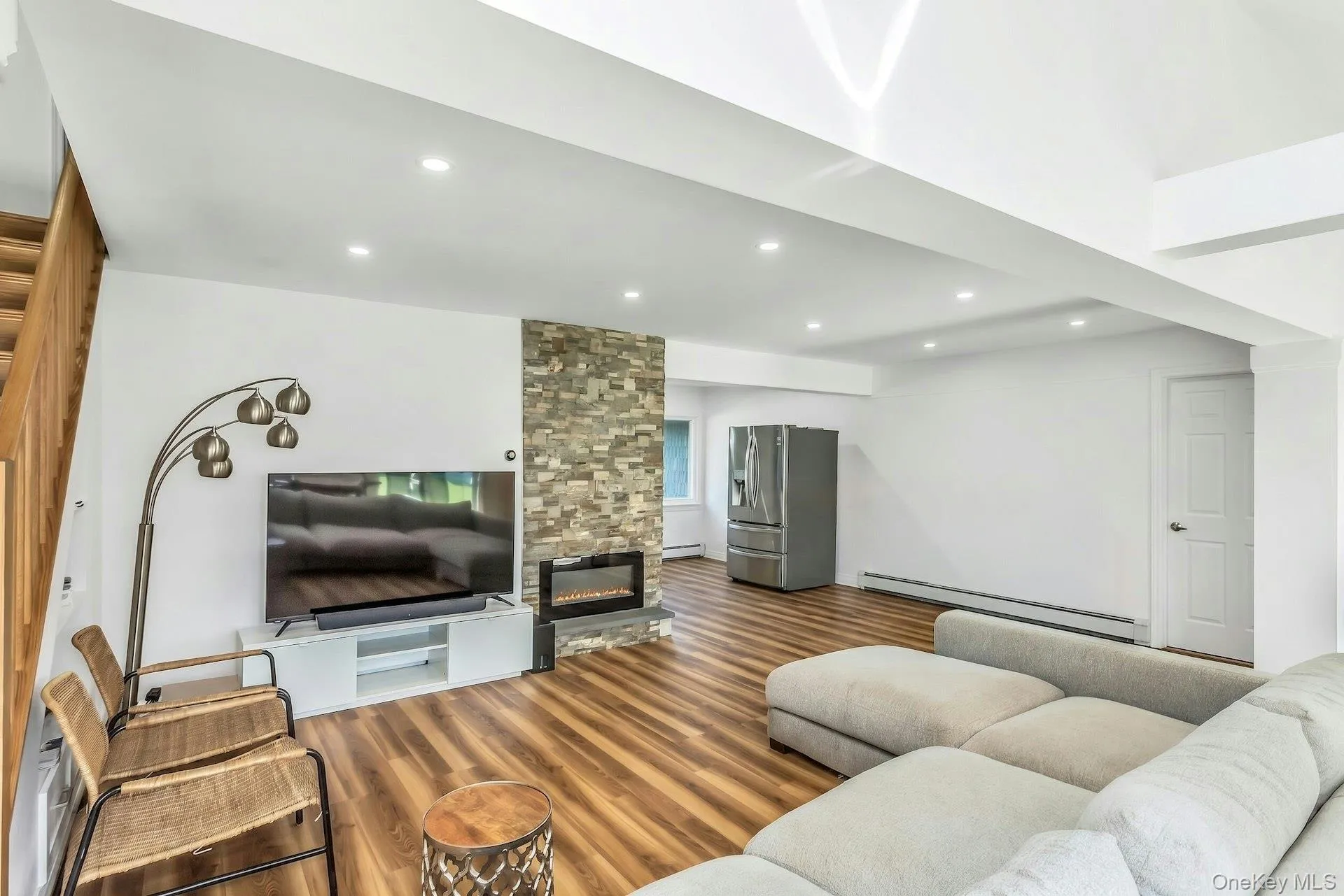38 Fireplace Lane, Oyster Bay, NY, 5 Bedrooms Bedrooms, 10 Rooms Rooms,3 BathroomsBathrooms,Residential,For Rent,Fireplace,0,1005114 38 Fireplace Lane, Oyster Bay, NY, 5 Bedrooms Bedrooms, 10 Rooms Rooms,3 BathroomsBathrooms,Residential,For Rent,Fireplace,0,1005114