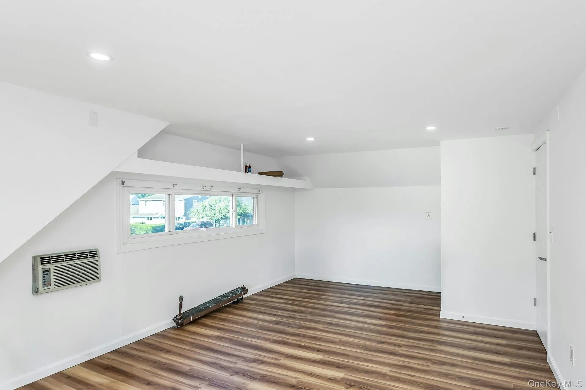 38 Fireplace Lane, Oyster Bay, NY, 5 Bedrooms Bedrooms, 10 Rooms Rooms,3 BathroomsBathrooms,Residential,For Rent,Fireplace,0,1005114 38 Fireplace Lane, Oyster Bay, NY, 5 Bedrooms Bedrooms, 10 Rooms Rooms,3 BathroomsBathrooms,Residential,For Rent,Fireplace,0,1005114
