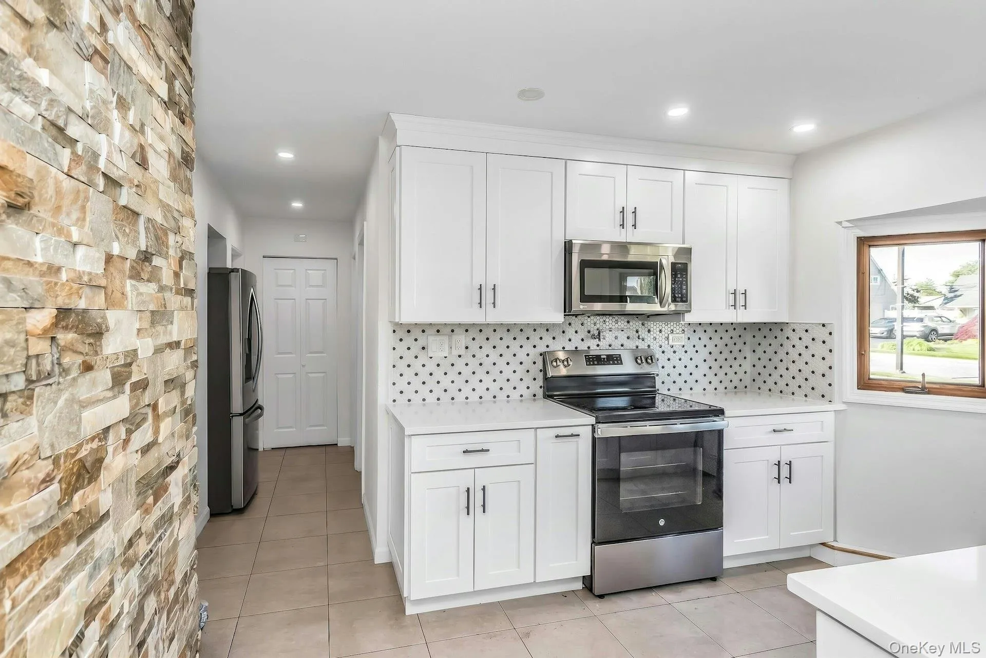 38 Fireplace Lane, Oyster Bay, NY, 5 Bedrooms Bedrooms, 10 Rooms Rooms,3 BathroomsBathrooms,Residential,For Rent,Fireplace,0,1005114 38 Fireplace Lane, Oyster Bay, NY, 5 Bedrooms Bedrooms, 10 Rooms Rooms,3 BathroomsBathrooms,Residential,For Rent,Fireplace,0,1005114
