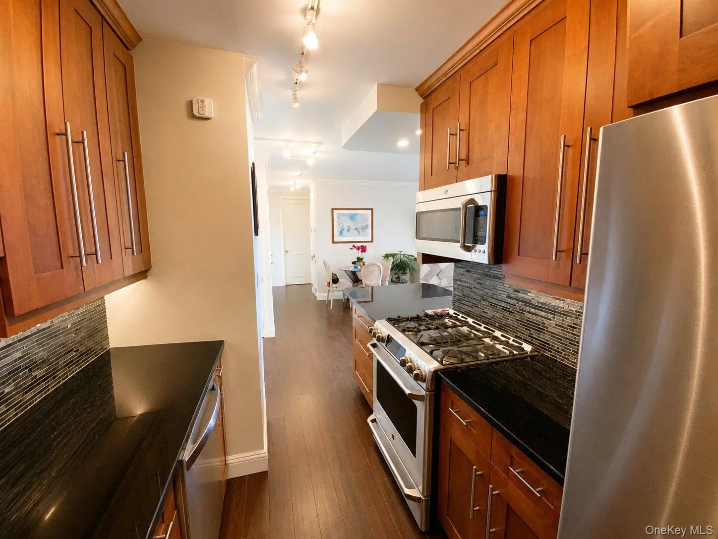 27010 Grand Central Parkway, New York, NY, 1 Bedroom Bedrooms, 4 Rooms Rooms,1 BathroomBathrooms,Residential,For Rent,Grand Central,0,1005115 27010 Grand Central Parkway, New York, NY, 1 Bedroom Bedrooms, 4 Rooms Rooms,1 BathroomBathrooms,Residential,For Rent,Grand Central,0,1005115