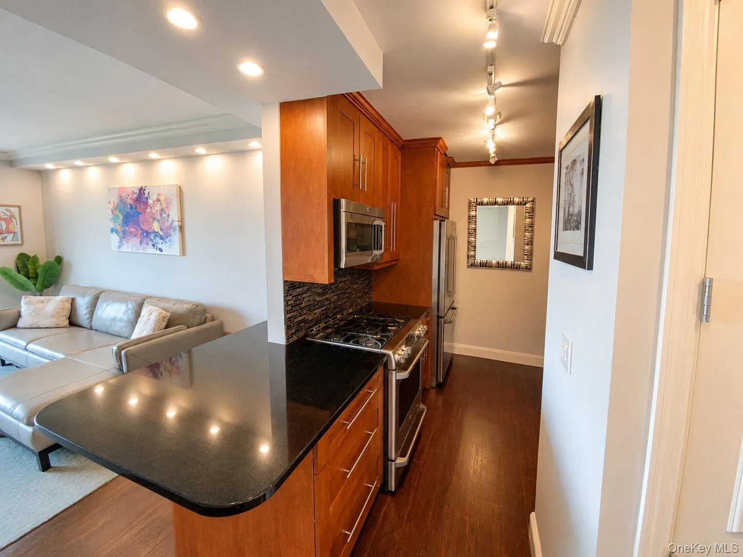 27010 Grand Central Parkway, New York, NY, 1 Bedroom Bedrooms, 4 Rooms Rooms,1 BathroomBathrooms,Residential,For Rent,Grand Central,0,1005115 27010 Grand Central Parkway, New York, NY, 1 Bedroom Bedrooms, 4 Rooms Rooms,1 BathroomBathrooms,Residential,For Rent,Grand Central,0,1005115