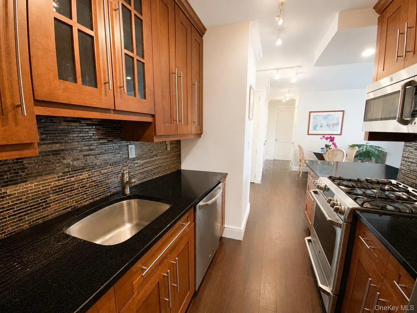 27010 Grand Central Parkway, New York, NY, 1 Bedroom Bedrooms, 4 Rooms Rooms,1 BathroomBathrooms,Residential,For Rent,Grand Central,0,1005115 27010 Grand Central Parkway, New York, NY, 1 Bedroom Bedrooms, 4 Rooms Rooms,1 BathroomBathrooms,Residential,For Rent,Grand Central,0,1005115