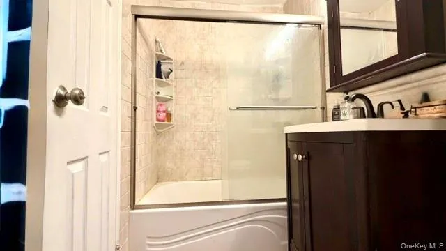 20 Wendell Street, Hempstead, NY, 1 Bedroom Bedrooms, 3 Rooms Rooms,1 BathroomBathrooms,Residential,For Rent,Wendell,0,1005116 20 Wendell Street, Hempstead, NY, 1 Bedroom Bedrooms, 3 Rooms Rooms,1 BathroomBathrooms,Residential,For Rent,Wendell,0,1005116