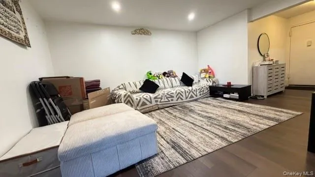 20 Wendell Street, Hempstead, NY, 1 Bedroom Bedrooms, 3 Rooms Rooms,1 BathroomBathrooms,Residential,For Rent,Wendell,0,1005116 20 Wendell Street, Hempstead, NY, 1 Bedroom Bedrooms, 3 Rooms Rooms,1 BathroomBathrooms,Residential,For Rent,Wendell,0,1005116